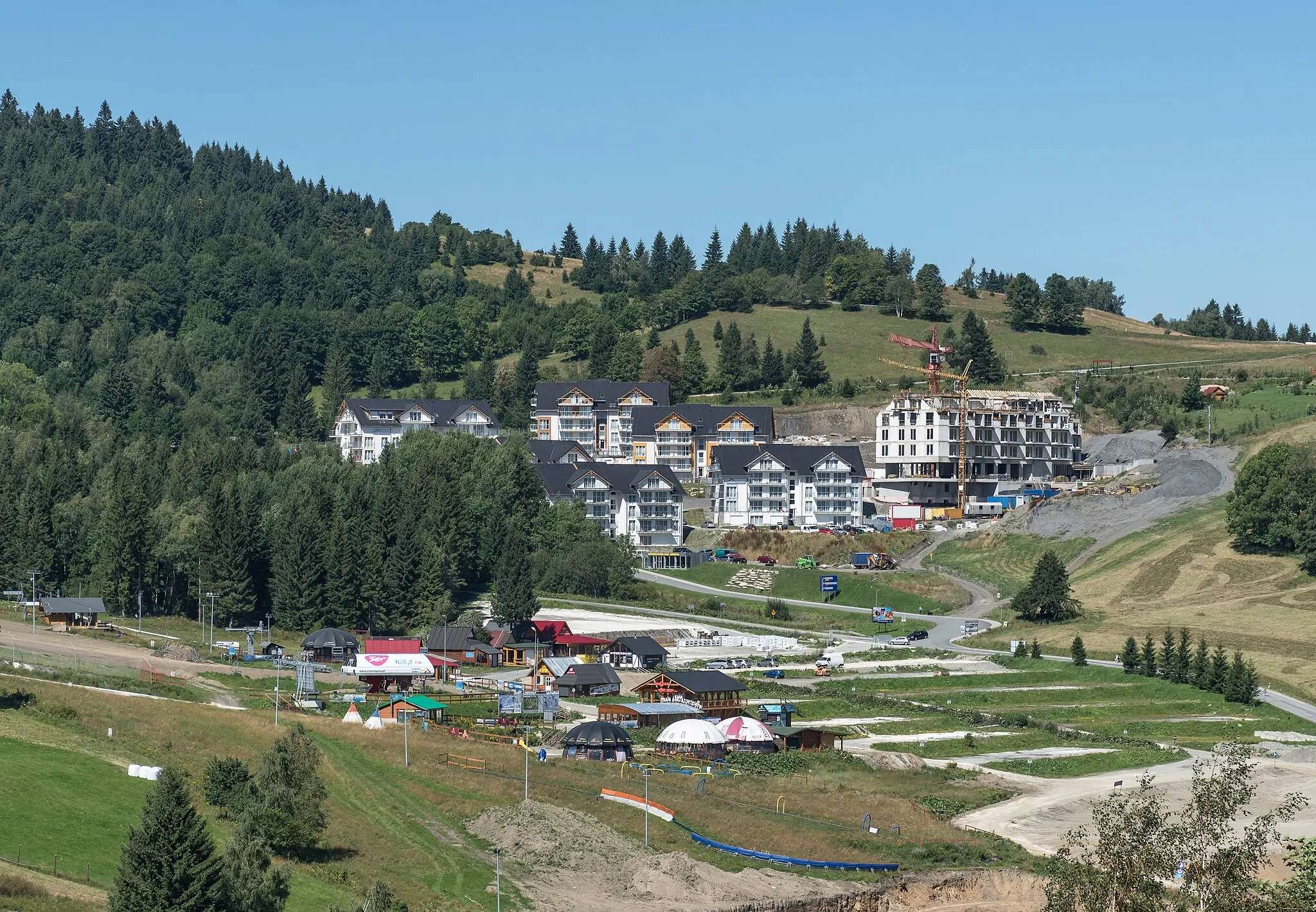 Photo showing: Czarna Góra Ski Resort