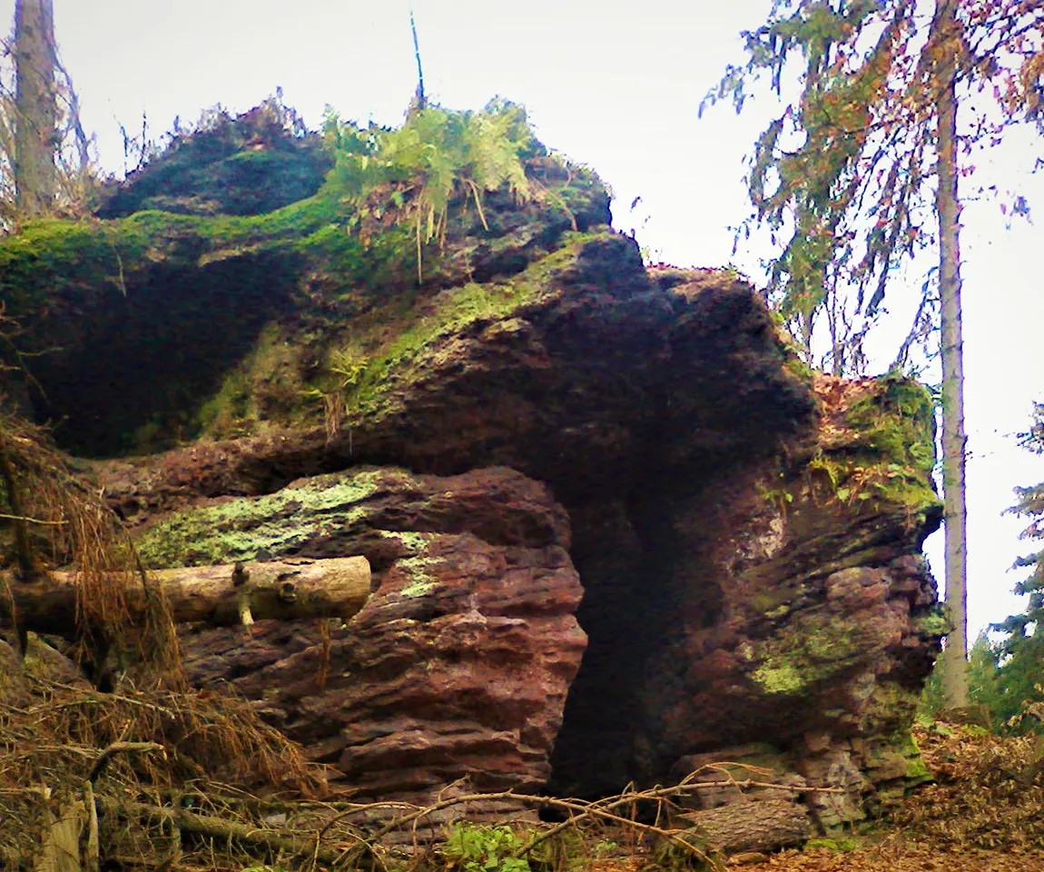 Photo showing: Skały na szczycie Boguszy