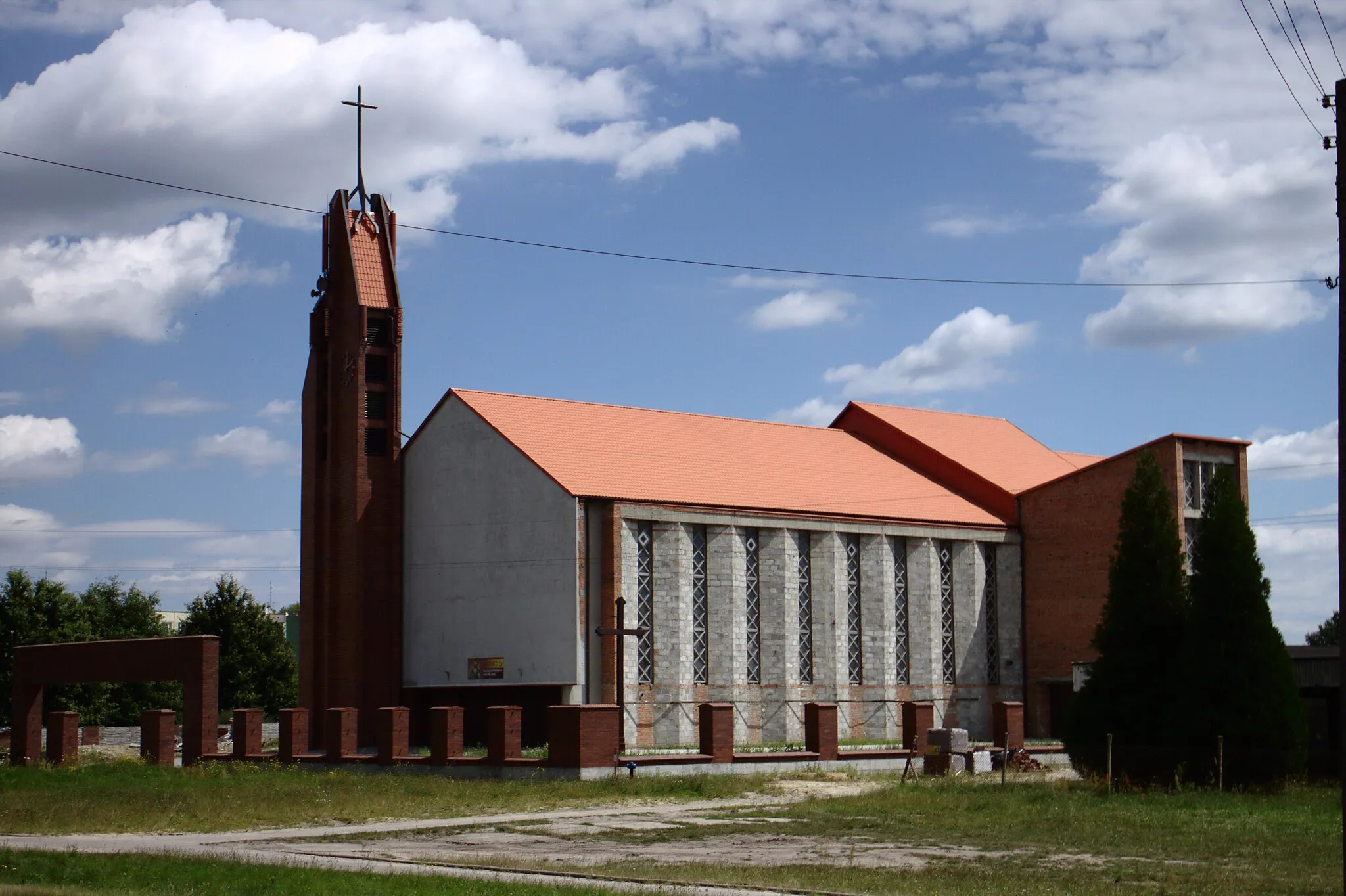 Photo showing: Church of st. Maximilian Kolbe in Jelcz-Laskowice, Lower Silesia, Poland