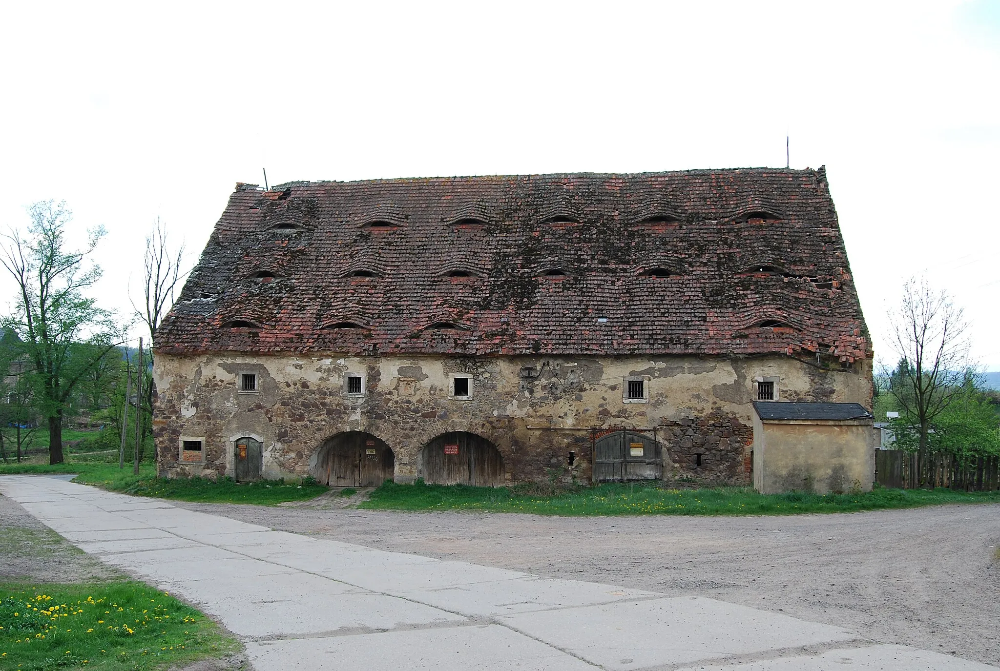 Photo showing: Bystrzyca - dawny spichlerz dworski (zabytek nr A/5310 z 20.09.2011)