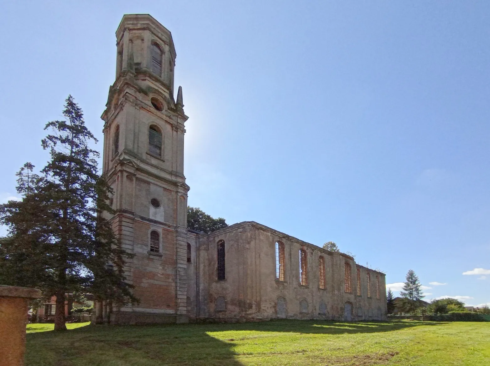 Photo showing: Mirsk. Ruiny kościoła ewangelickiego
