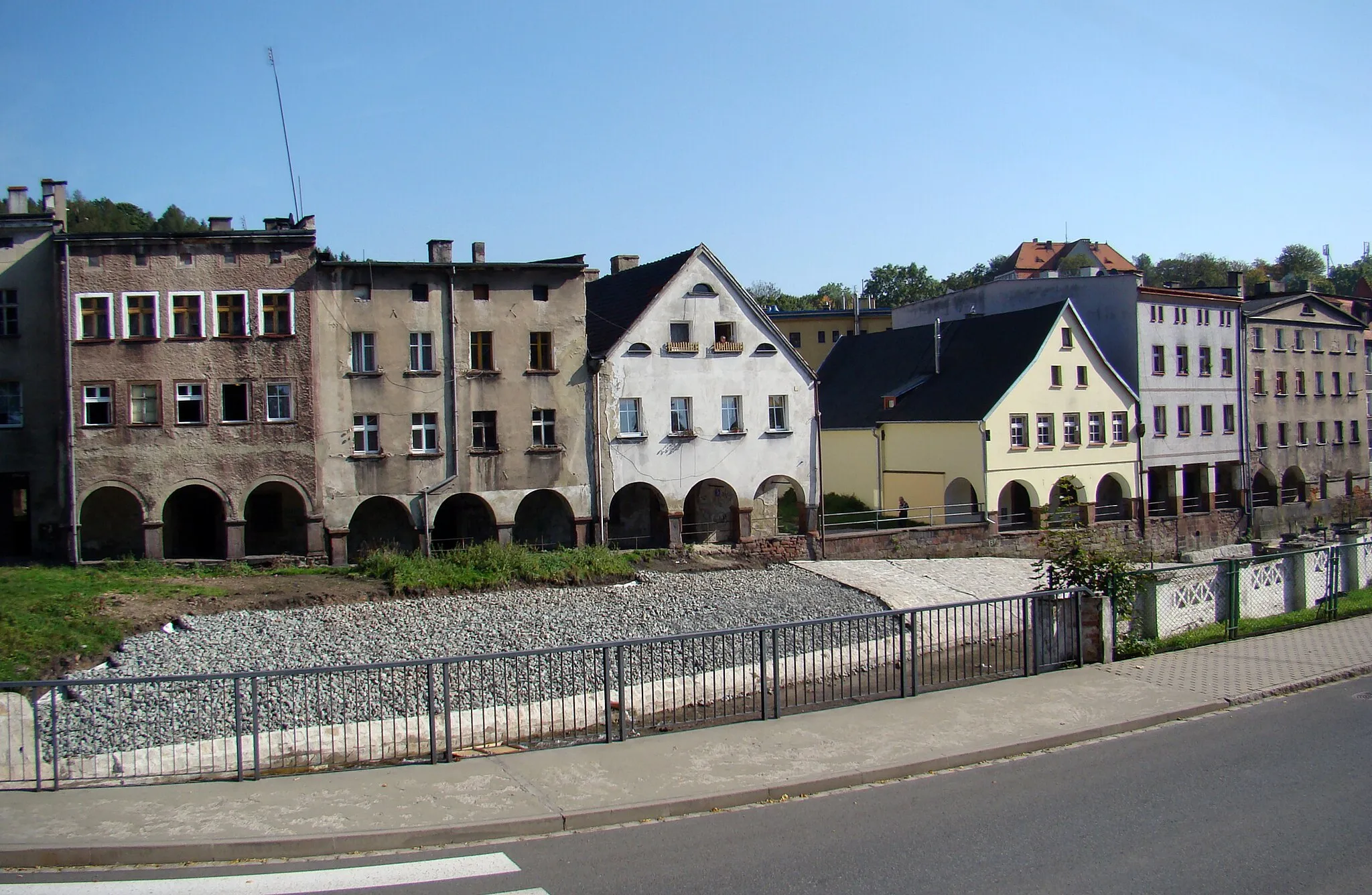 Photo showing: Currently residential buildings, formerly weavers' houses