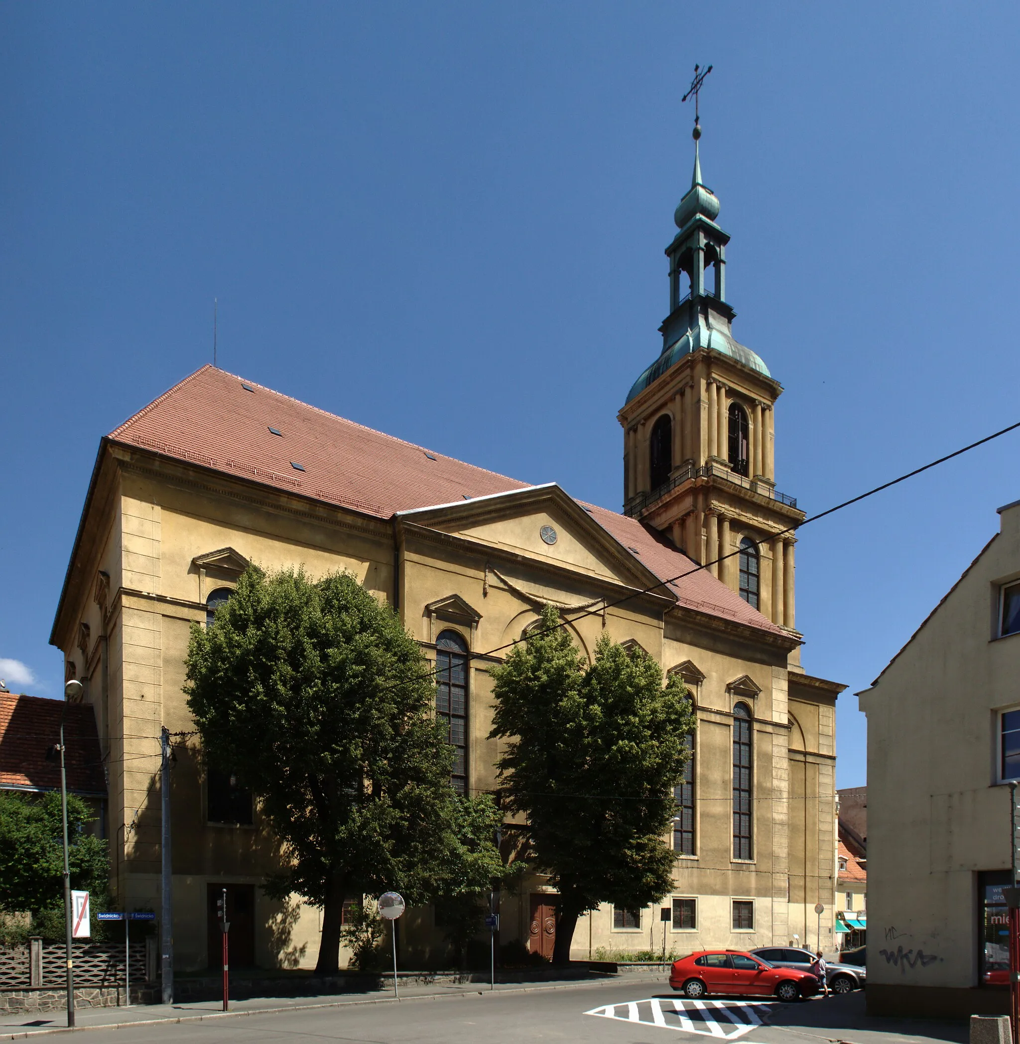 Photo showing: Panoramic view of the Church of Virgin Mary, Mother of Church, Dzierżoniów, Poland