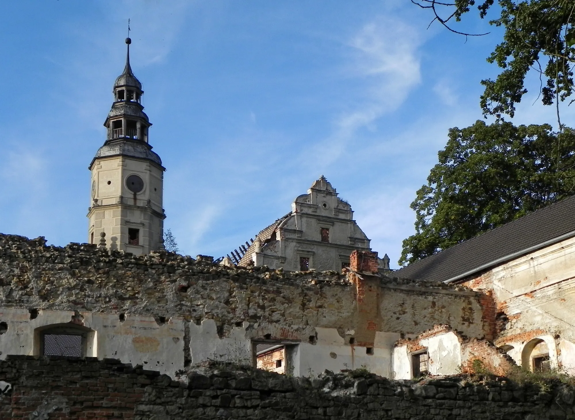 Photo showing: Gorzanów - zespół zamkowy: zamek (zabytek nr rejestr. 458)
