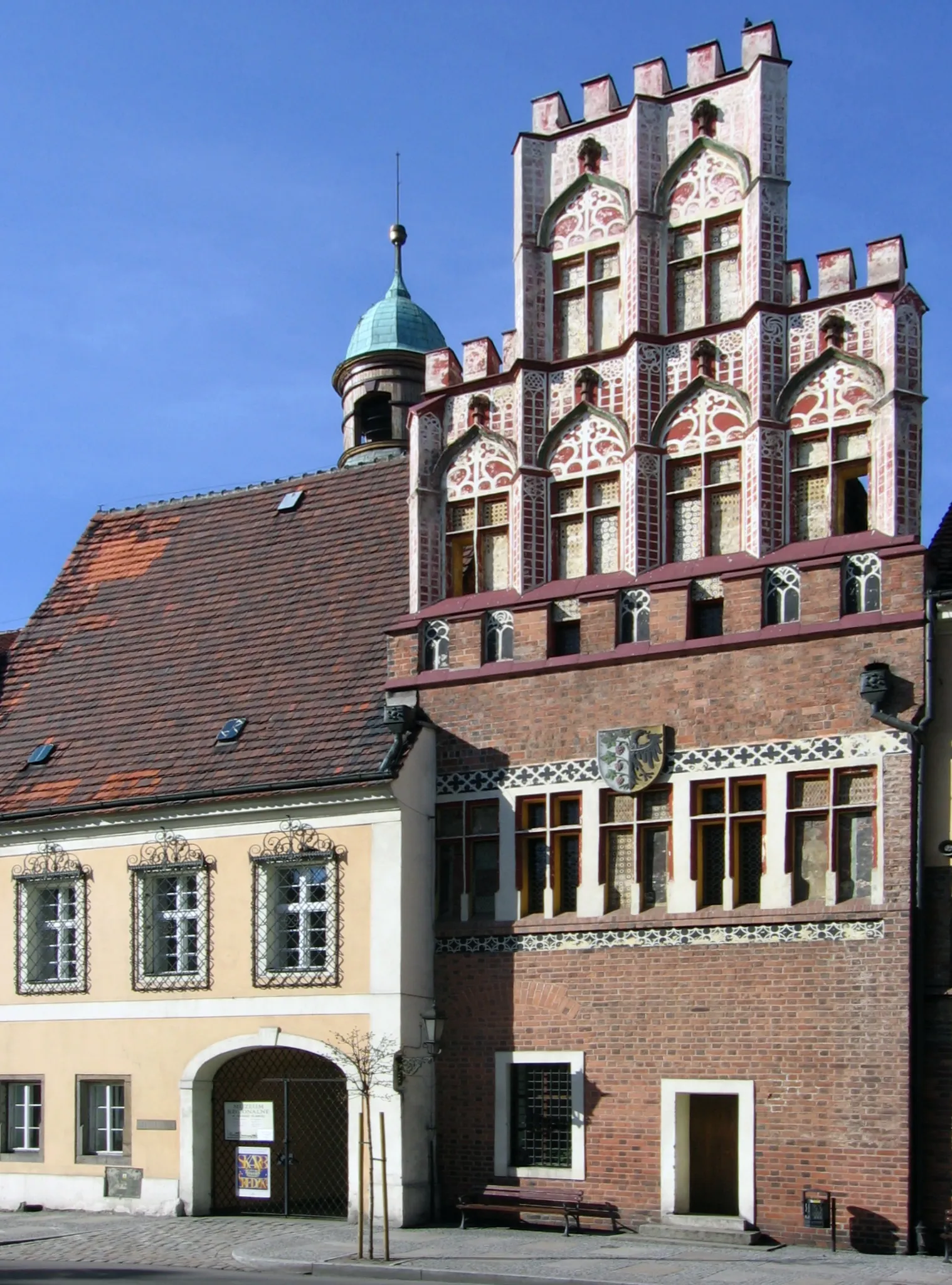 Photo showing: old Town Hall in Środa Śląska, Poland