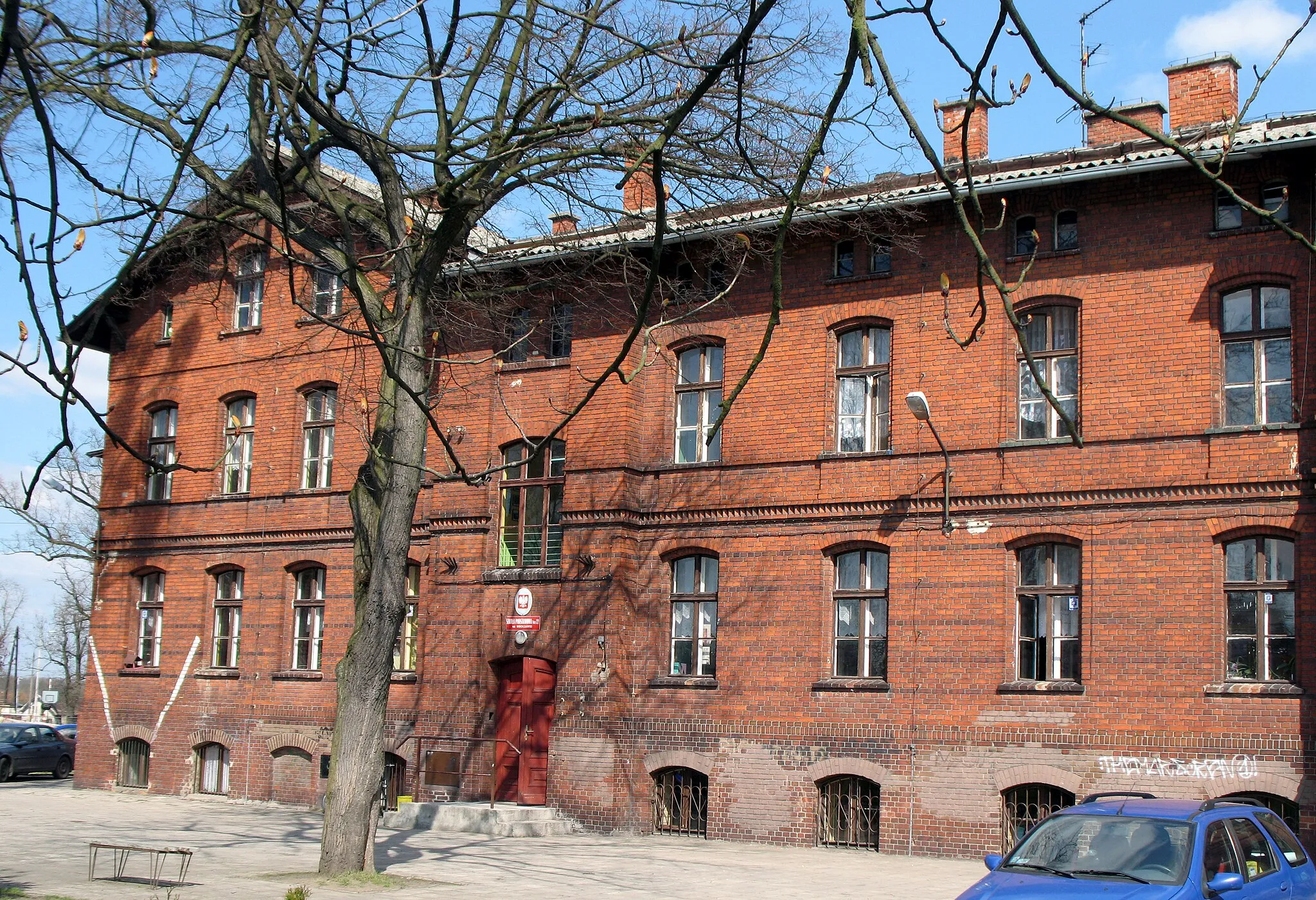 Photo showing: Wrocław, szkoła podstawowa nr 22, ul. Stabłowicka 143