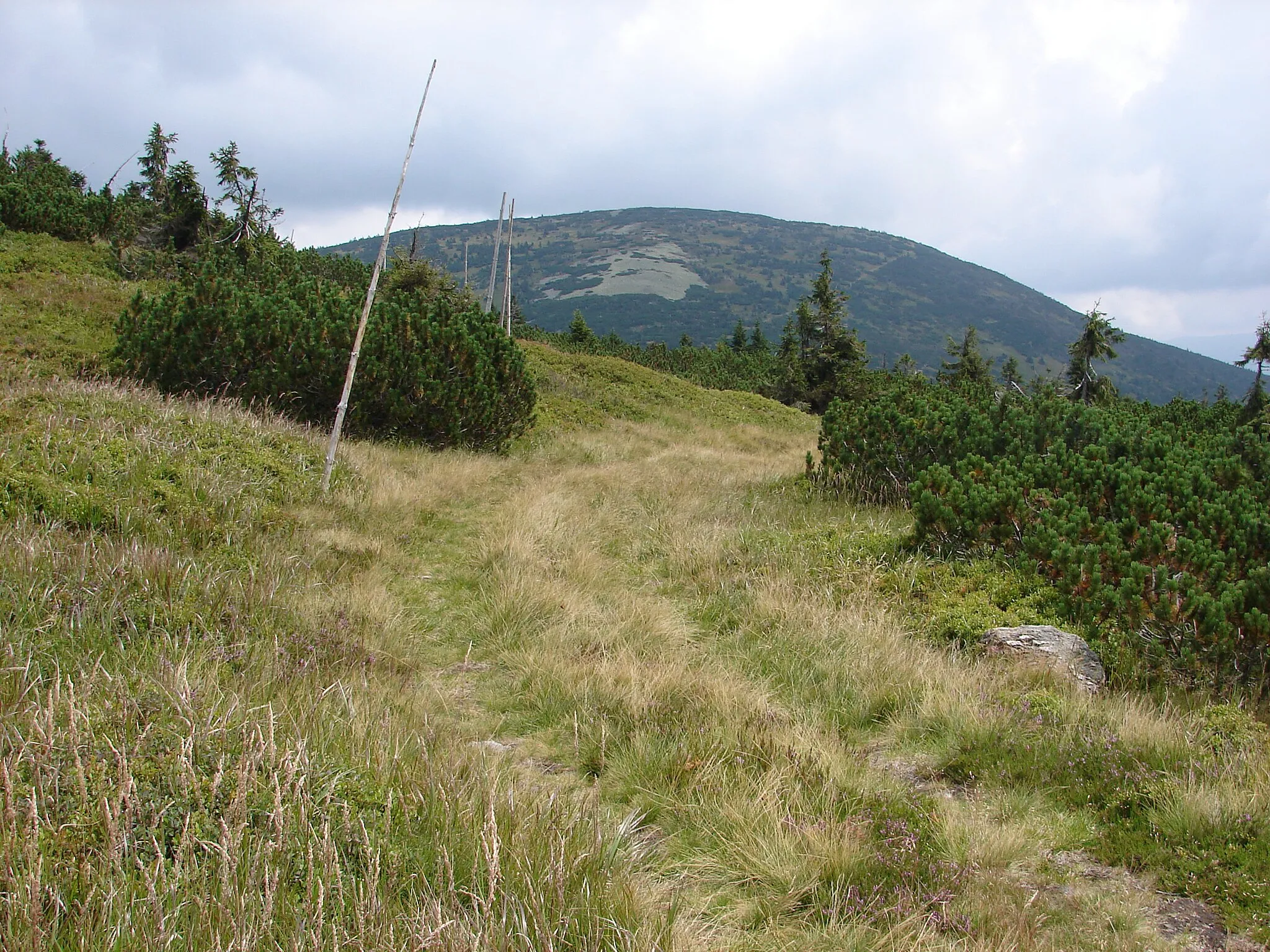 Photo showing: View from Lysá hora to Kotel in the Giant Mountains (Krkonoše)