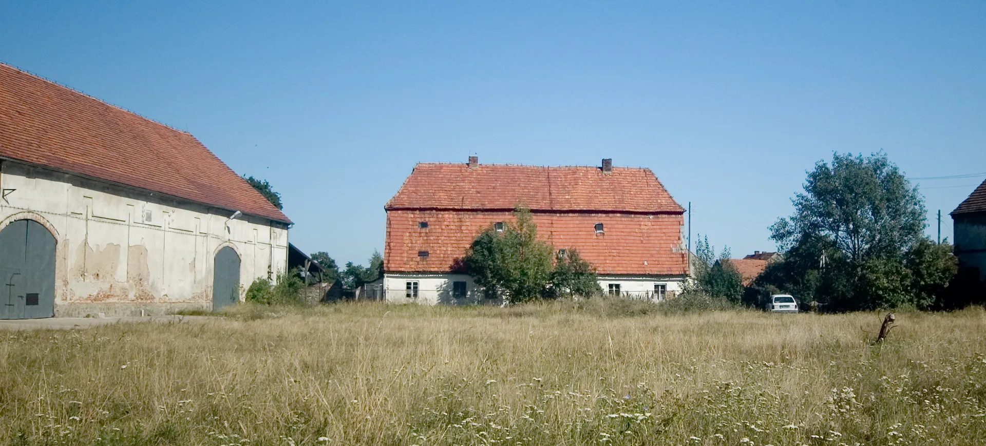 Photo showing: Oficyna dworska
Olbrachtowice, ul. Wronia 20, Sobótka