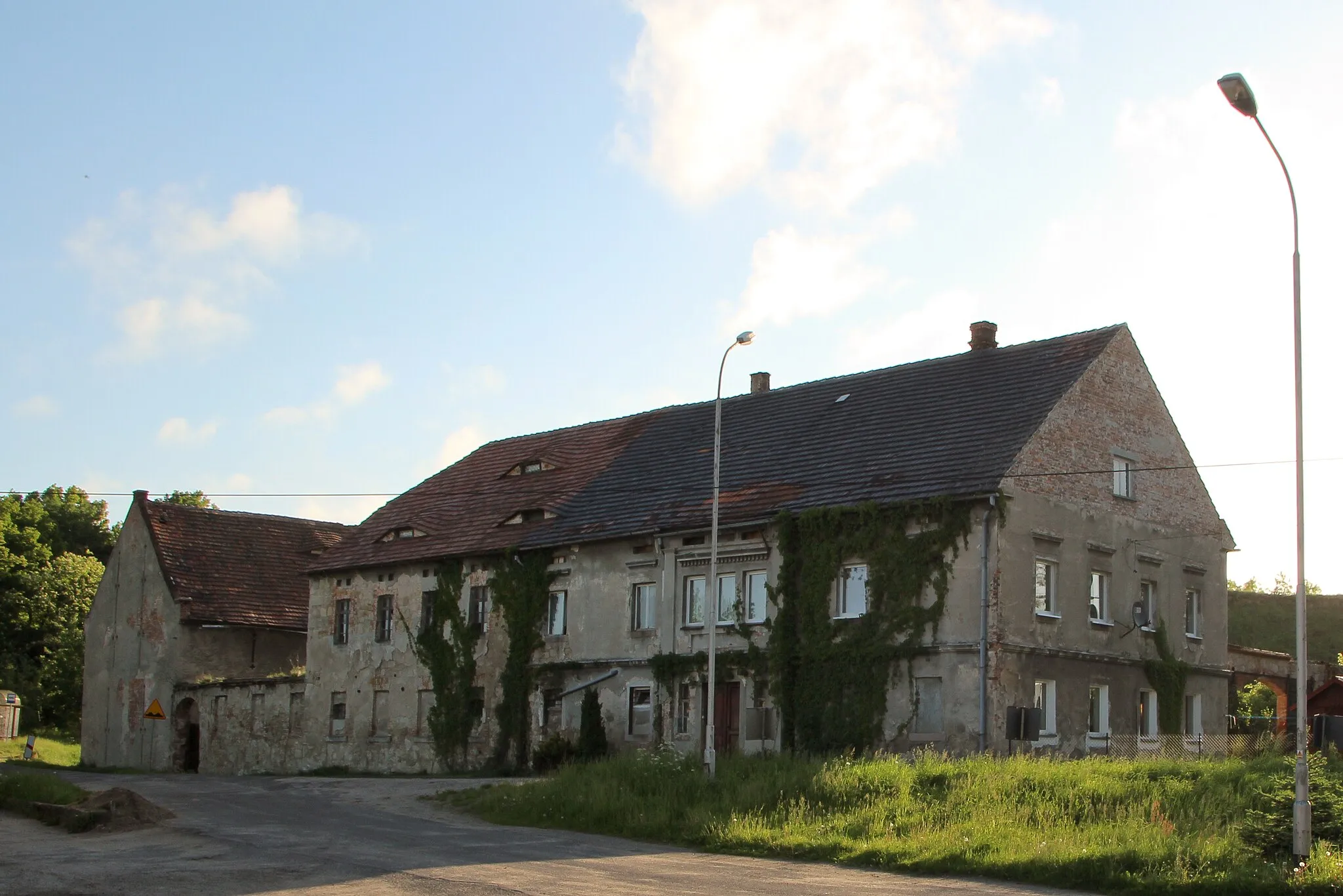 Photo showing: Żarka nad Nysą - wieś w Polsce w województwie dolnośląskim w powiecie zgorzeleckim, w gminie Pieńsk.