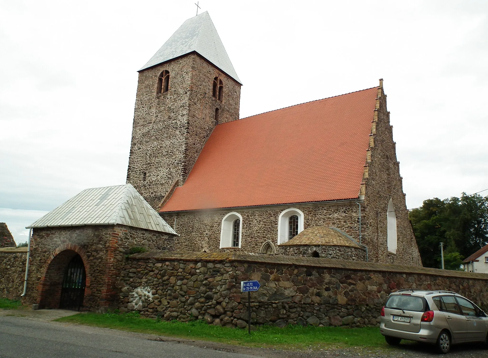 Photo showing: Kościół Matki Boskiej Rokitniańskiej i św. Michała Archanioła w Witkowie.