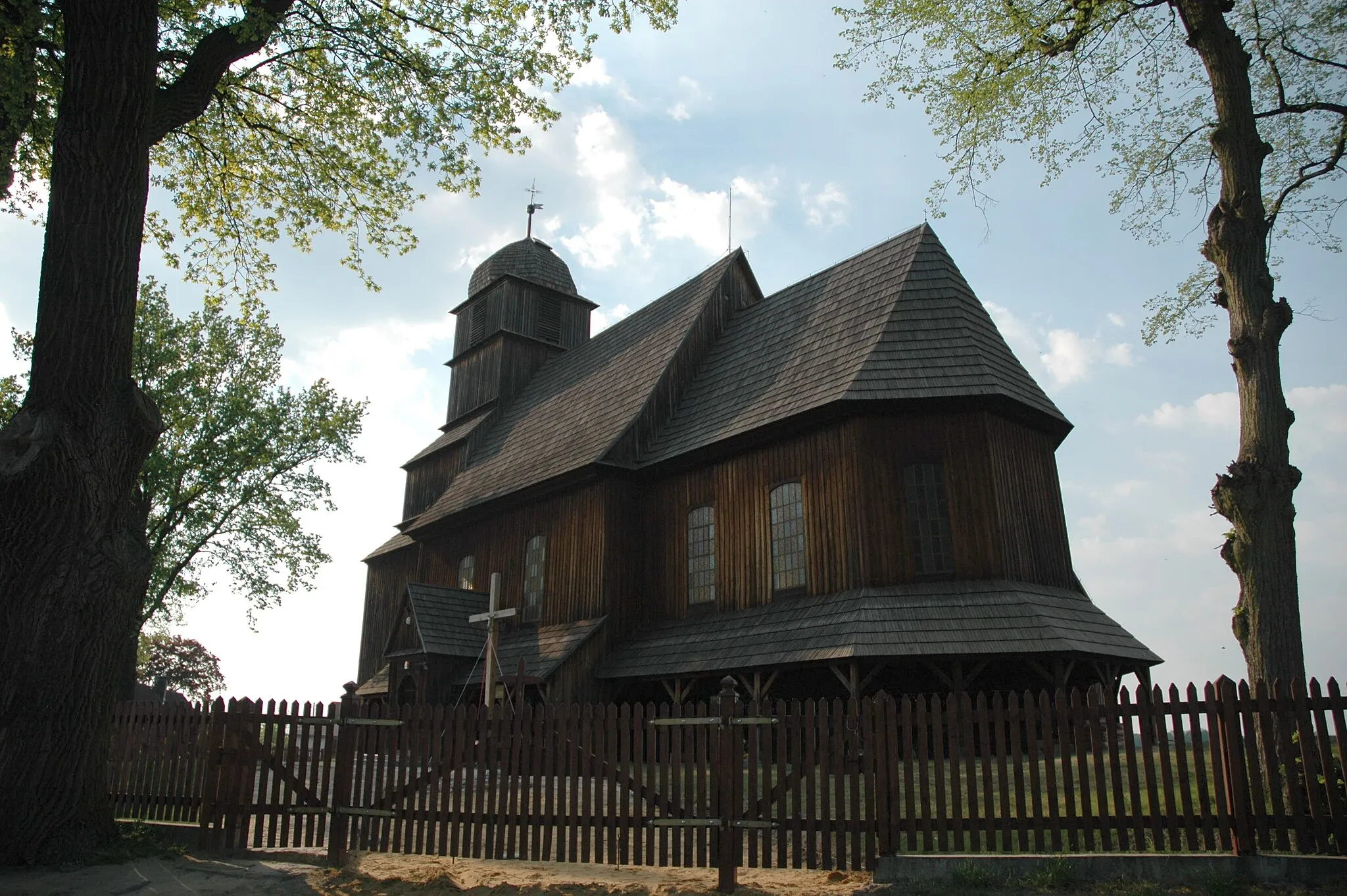 Photo showing: Poland, Trzebicko - St. Matthias wooden church