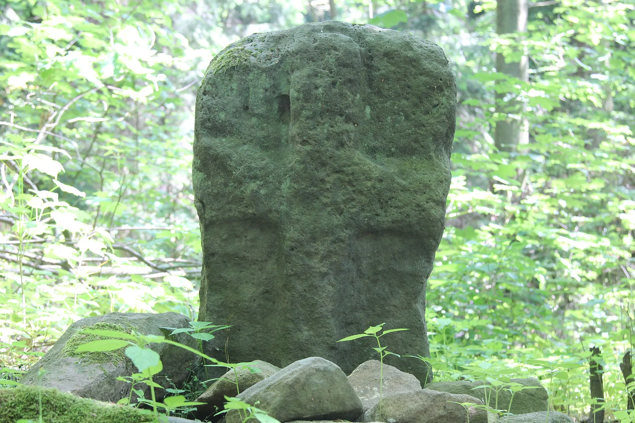 Photo showing: Stone cross in Płakowice.