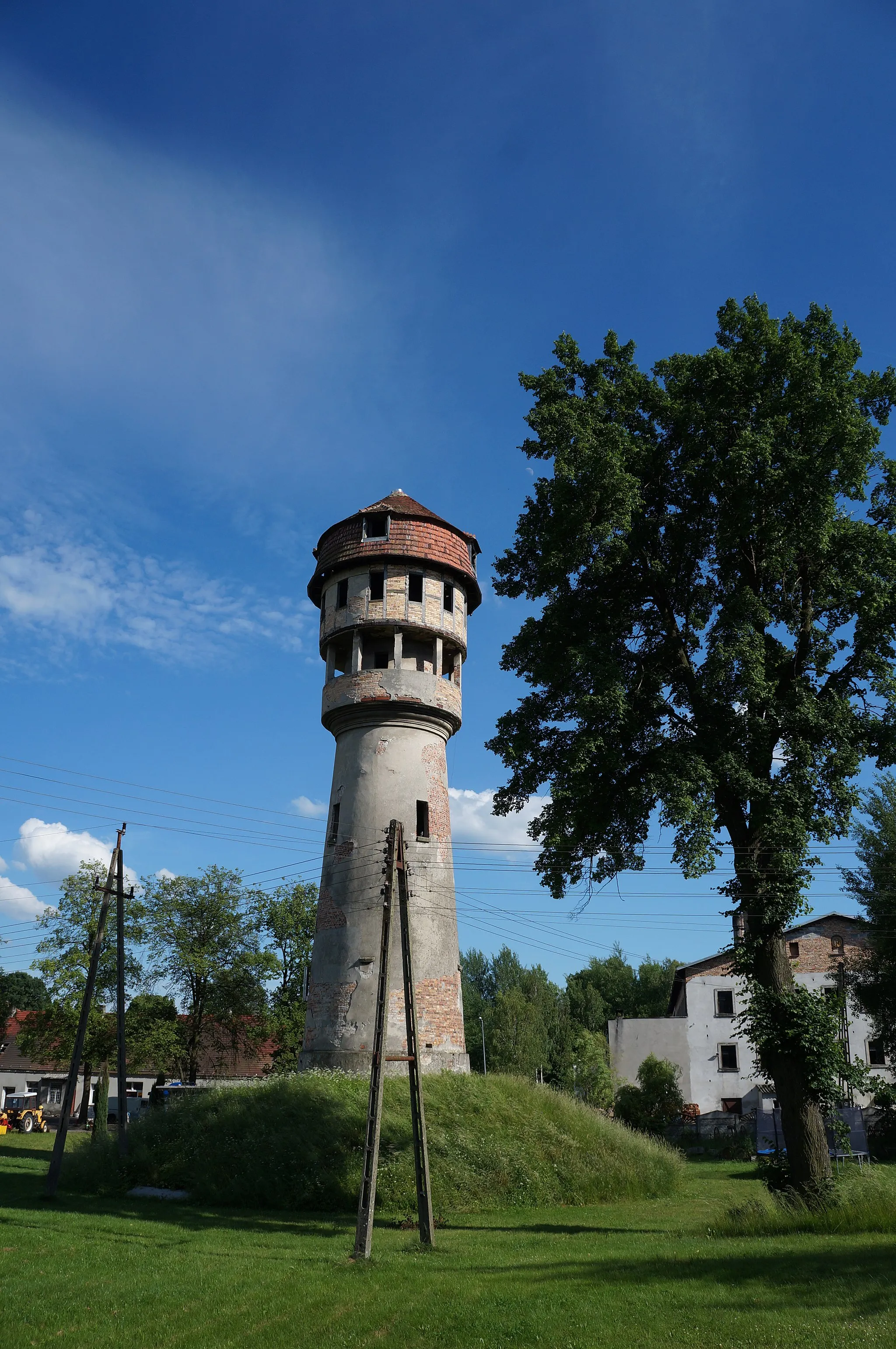 Photo showing: Nieużywana wieża ciśnień. Parowa, gm. Osiecznica