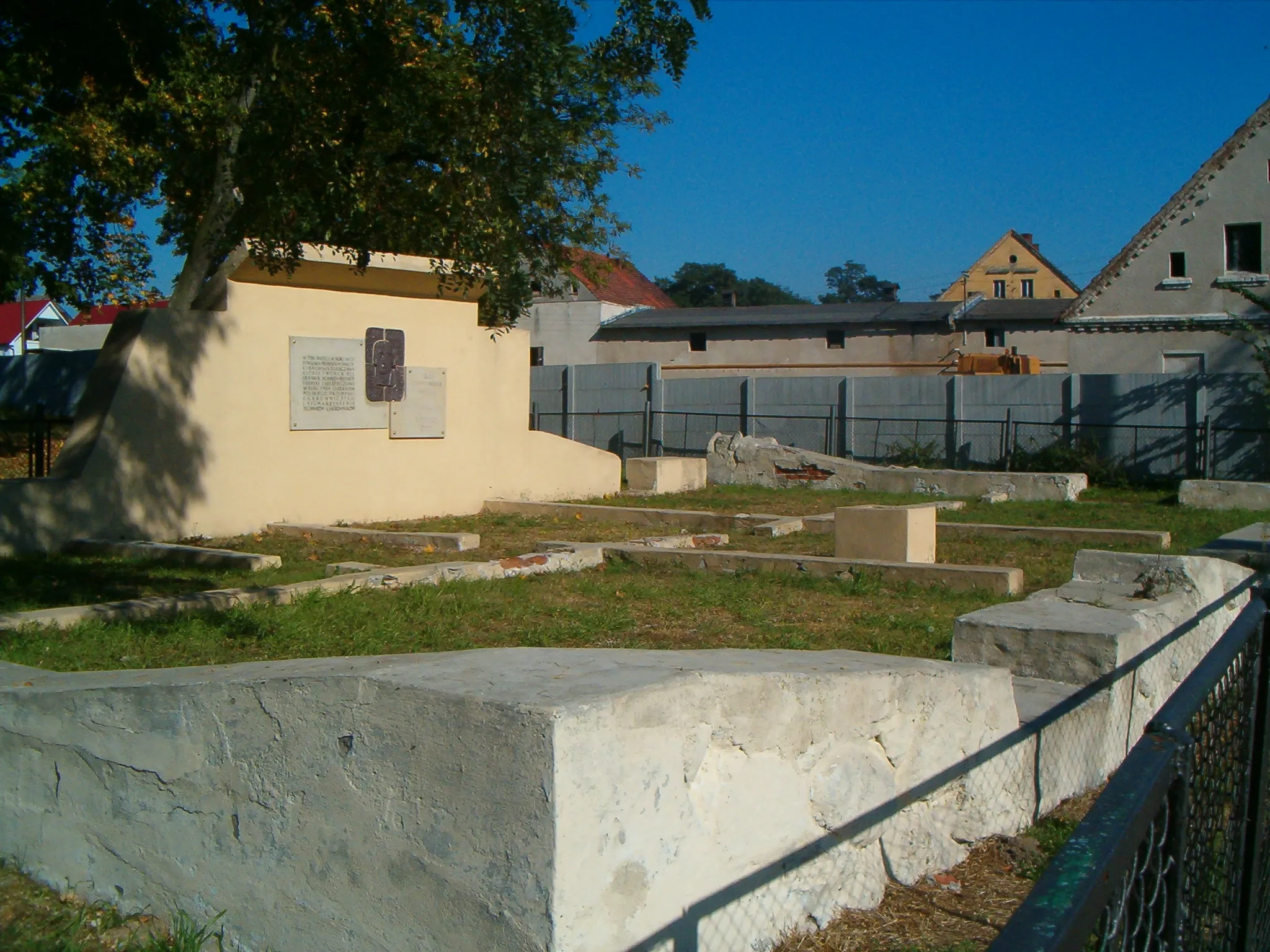 Photo showing: Ruins of sugar factory in Konary, Poland