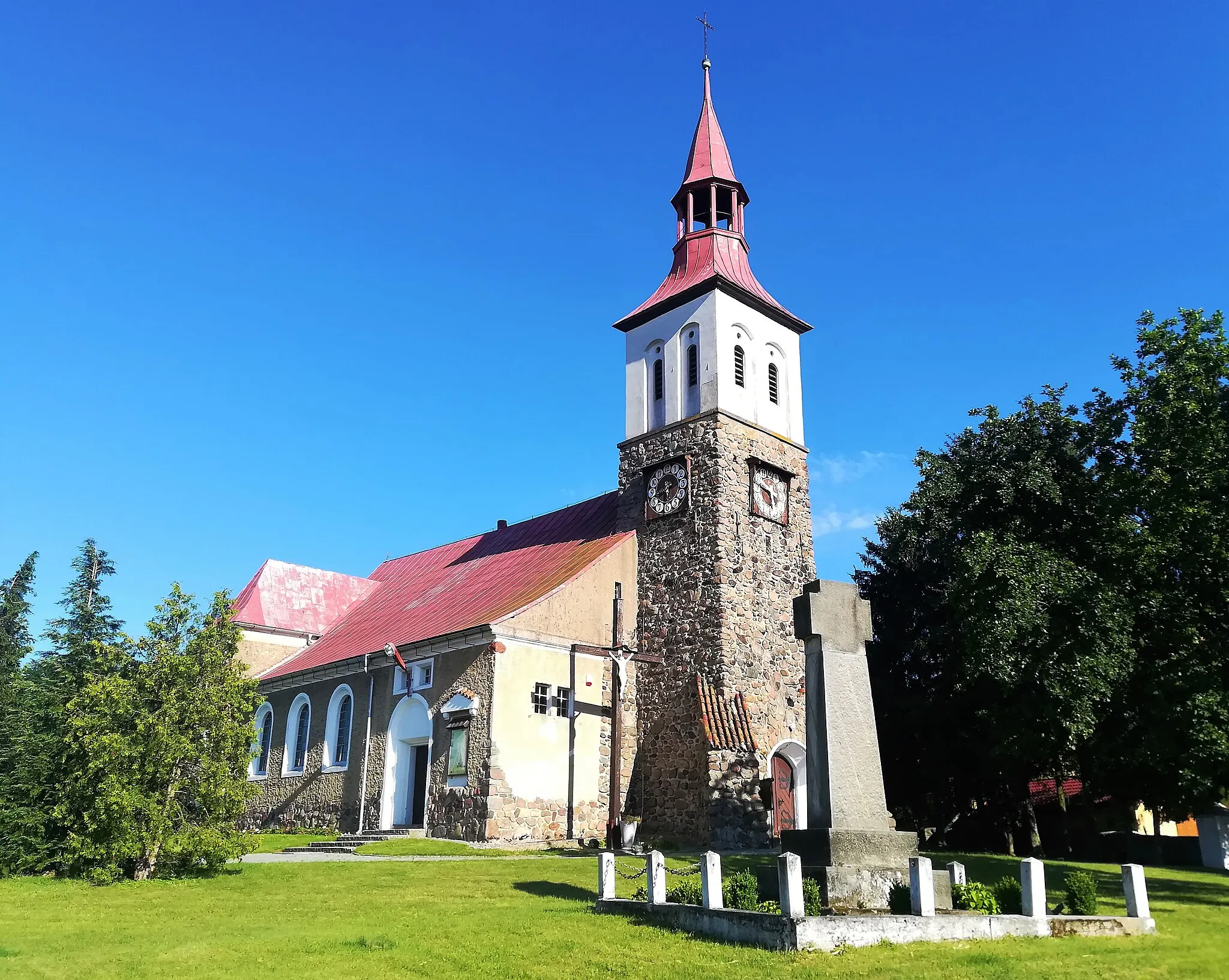 Photo showing: Kościół Chrystusa Króla w Jemielnie.