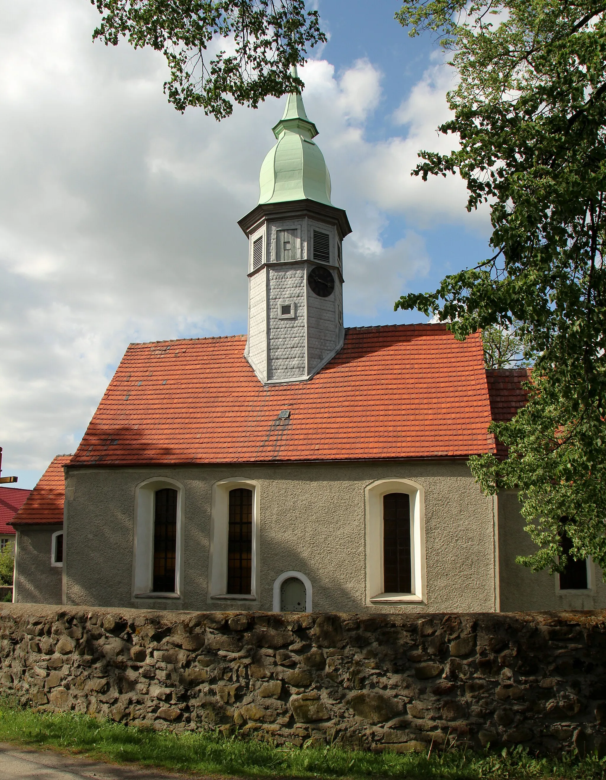 Photo showing: Białogórze – dawny kościół ewangelicki, obecnie filialny rzymskokatolicki pw. św. Andrzeja Boboli (zabytek nr A/2114/1889 z 5.01.1967)