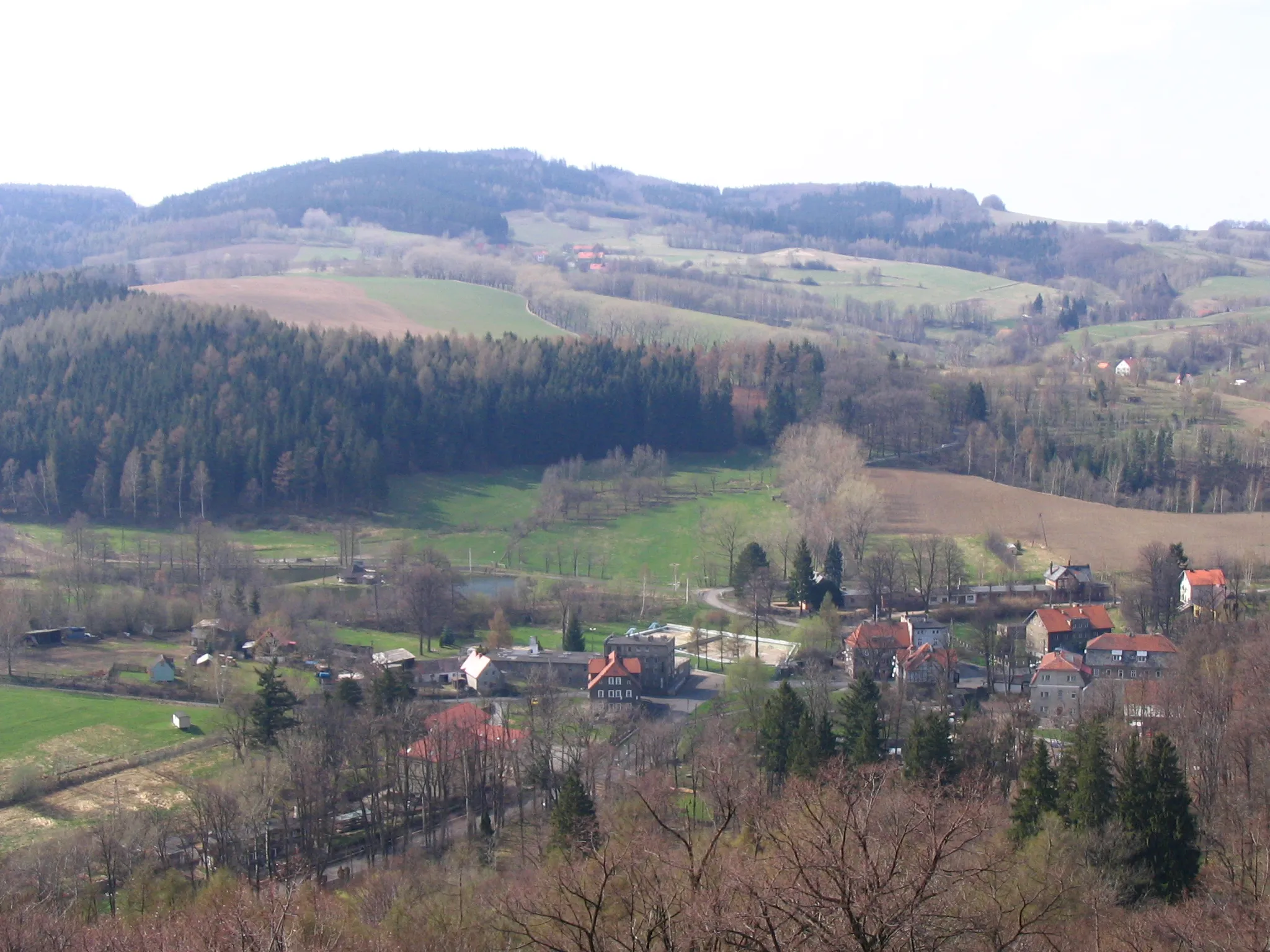 Photo showing: A view from castle's tower, Zagórze Śląskie, Poland, 2006 yr.