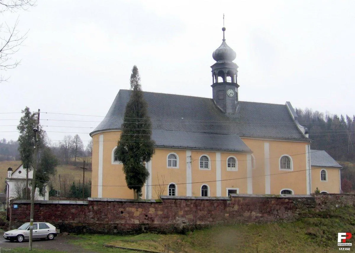 Photo showing: Kościół św. Piotra i Pawła w Tłumaczowie