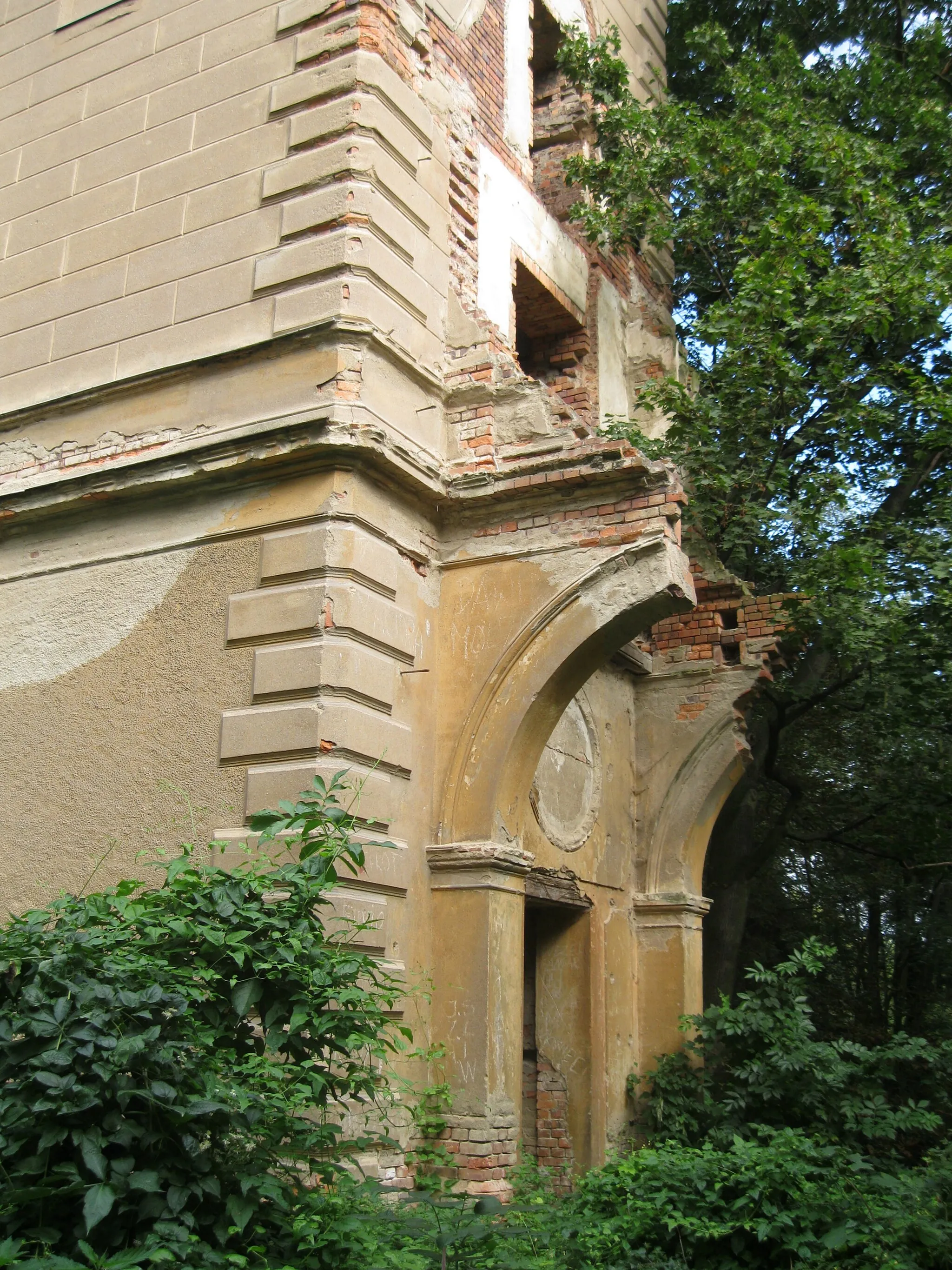 Photo showing: Siedlimowice - park pałacowy, ruiny pałacu (zabytek nr A/4689/719/Wł)