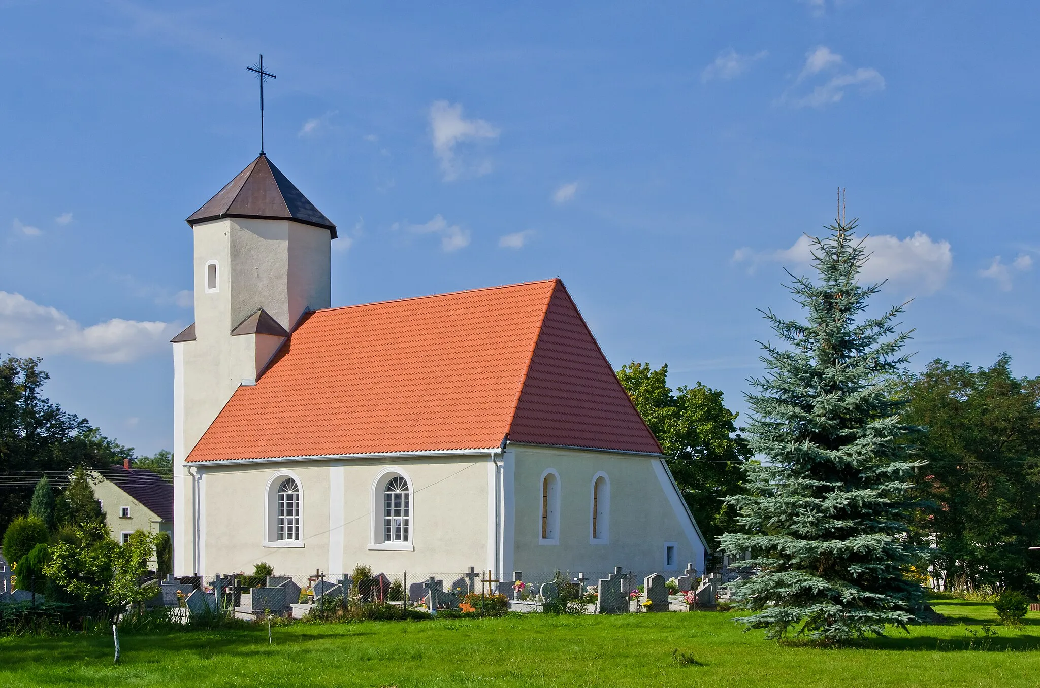 Photo showing: Church of the Visitation of the Blessed Virgin Mary in Rębiszow. Poland.