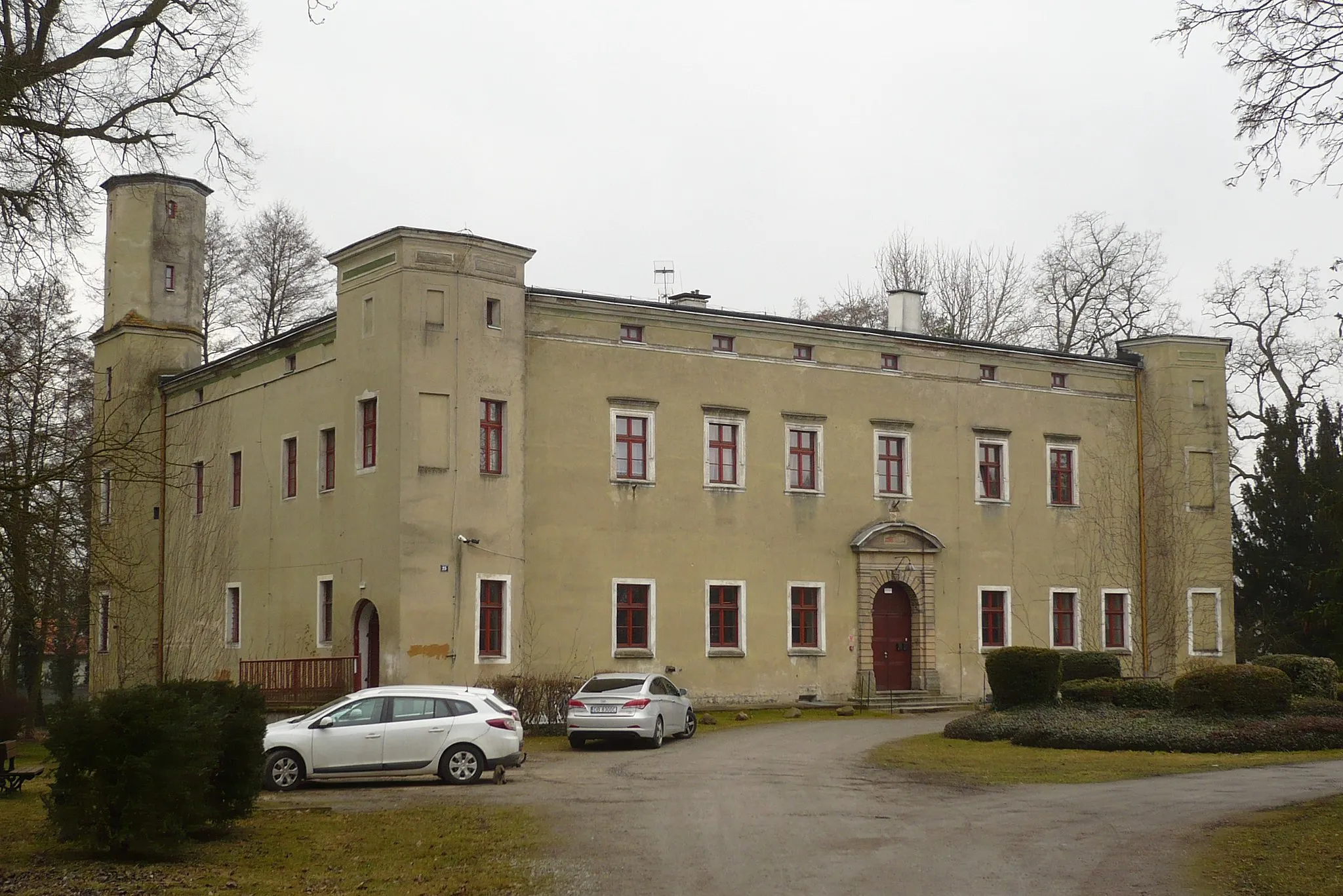 Photo showing: Pałac w Dobroszycach