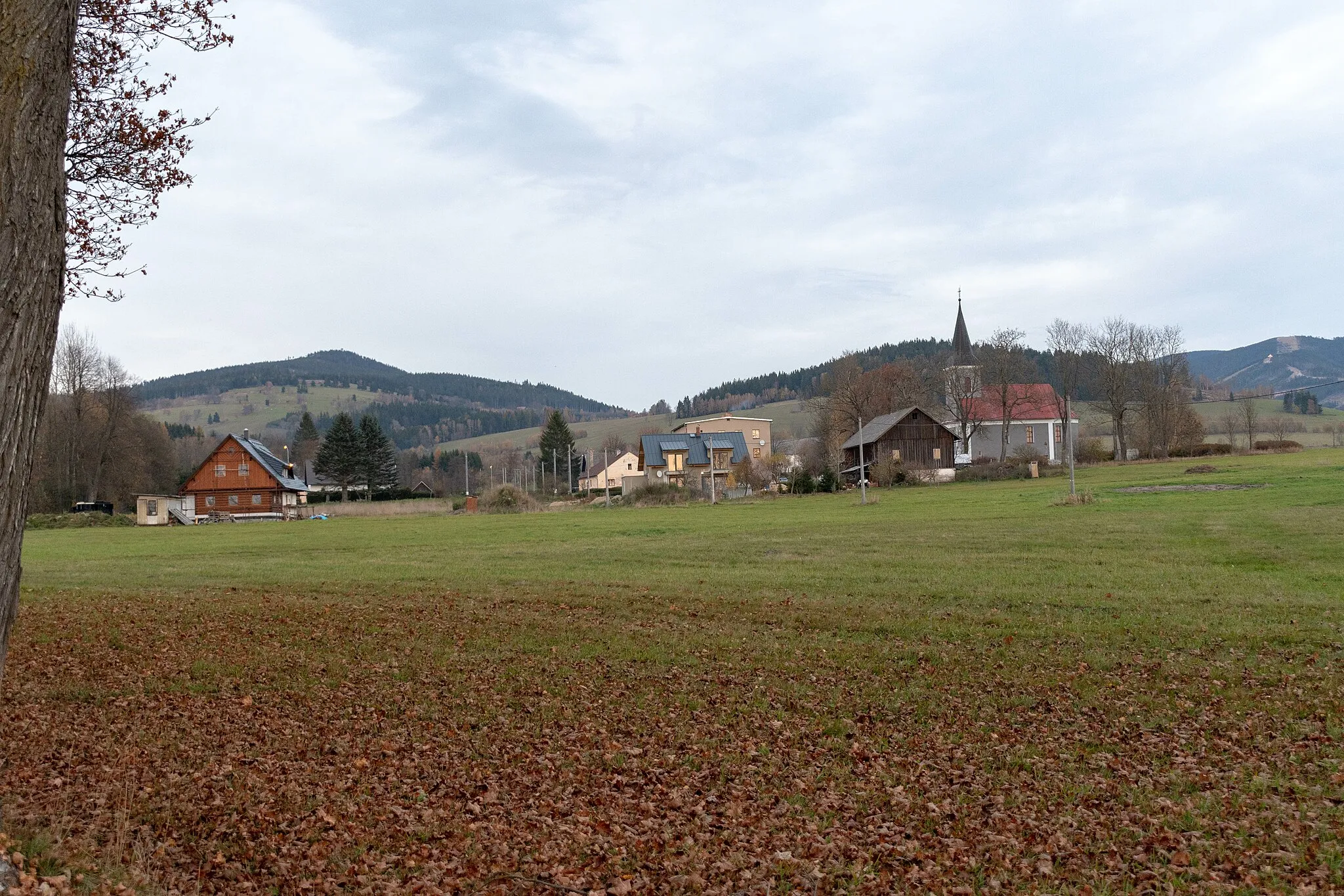 Photo showing: Celkový pohled na obec Horní Lipka