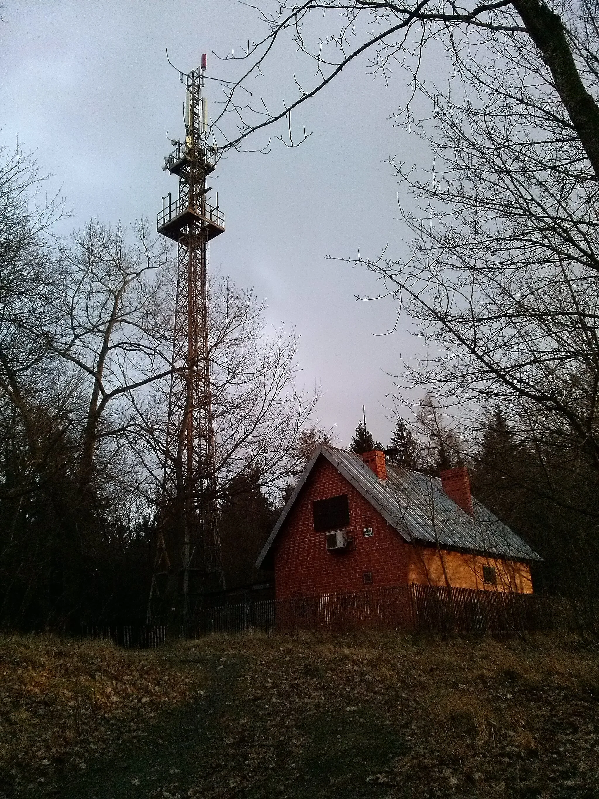 Photo showing: Kamienna Góra - stacja przekaźnikowa "Emitel" na Górze Parkowej