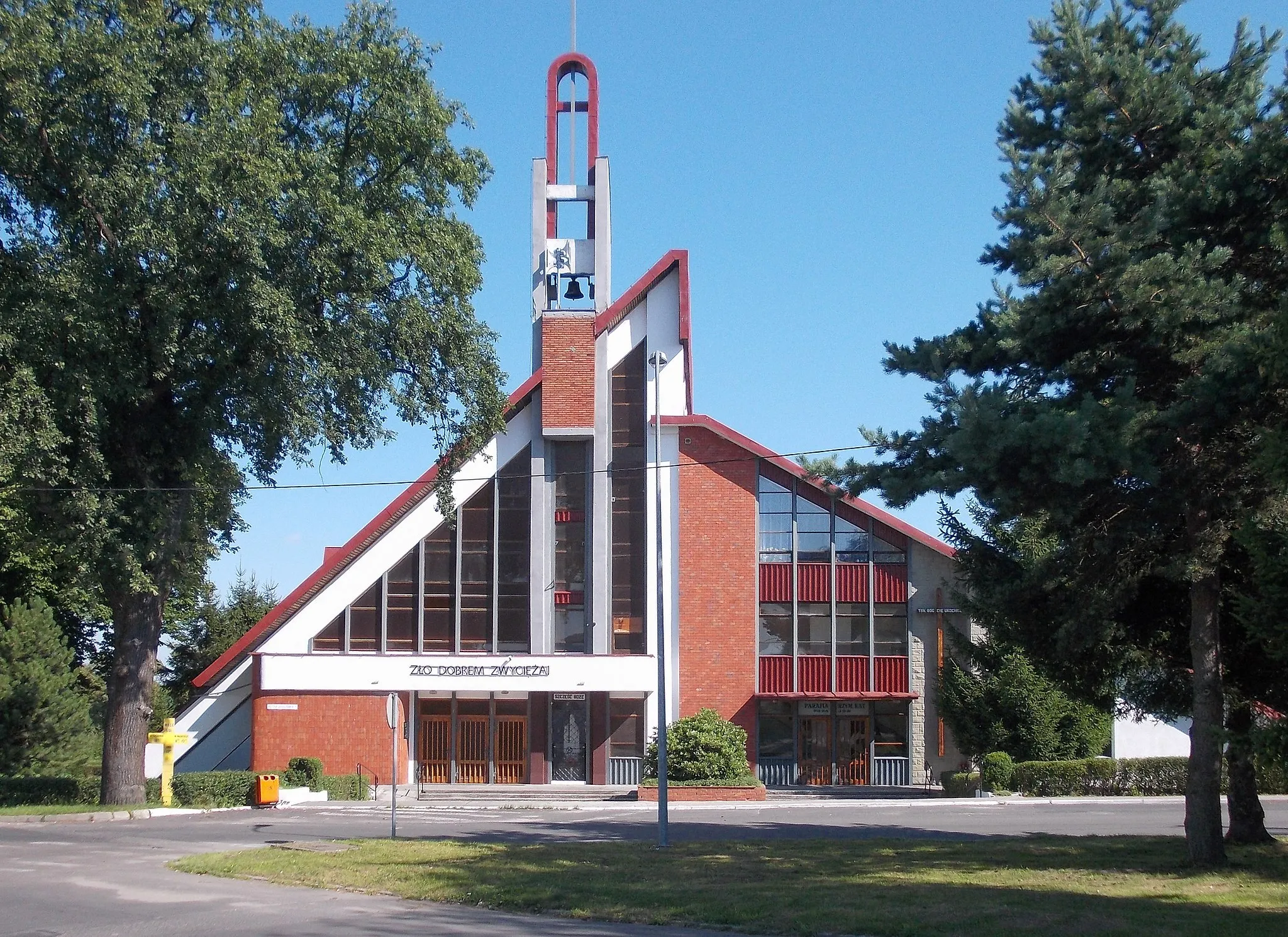 Photo showing: The Sacred Heart church in Porajów (municipality of Bogatynia)