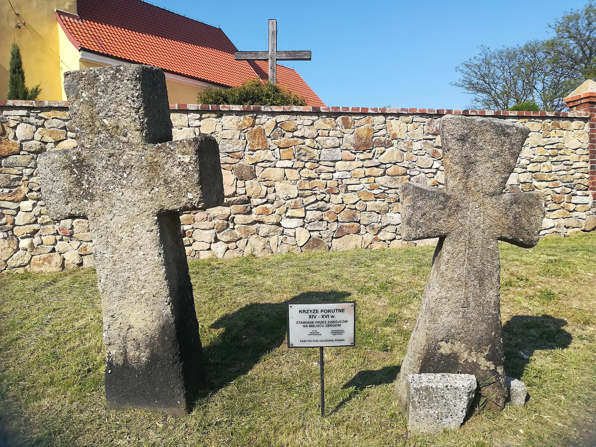 Photo showing: Kościół Niepokalanego Poczęcia Najświętszej Maryi Panny w Starym Jaworowie – rzymskokatolicki kościół filialny zlokalizowany w Starym Jaworowie w województwie dolnośląskim, w powiecie świdnickim. Należy do parafii św. Michała Archanioła w Milikowicach.