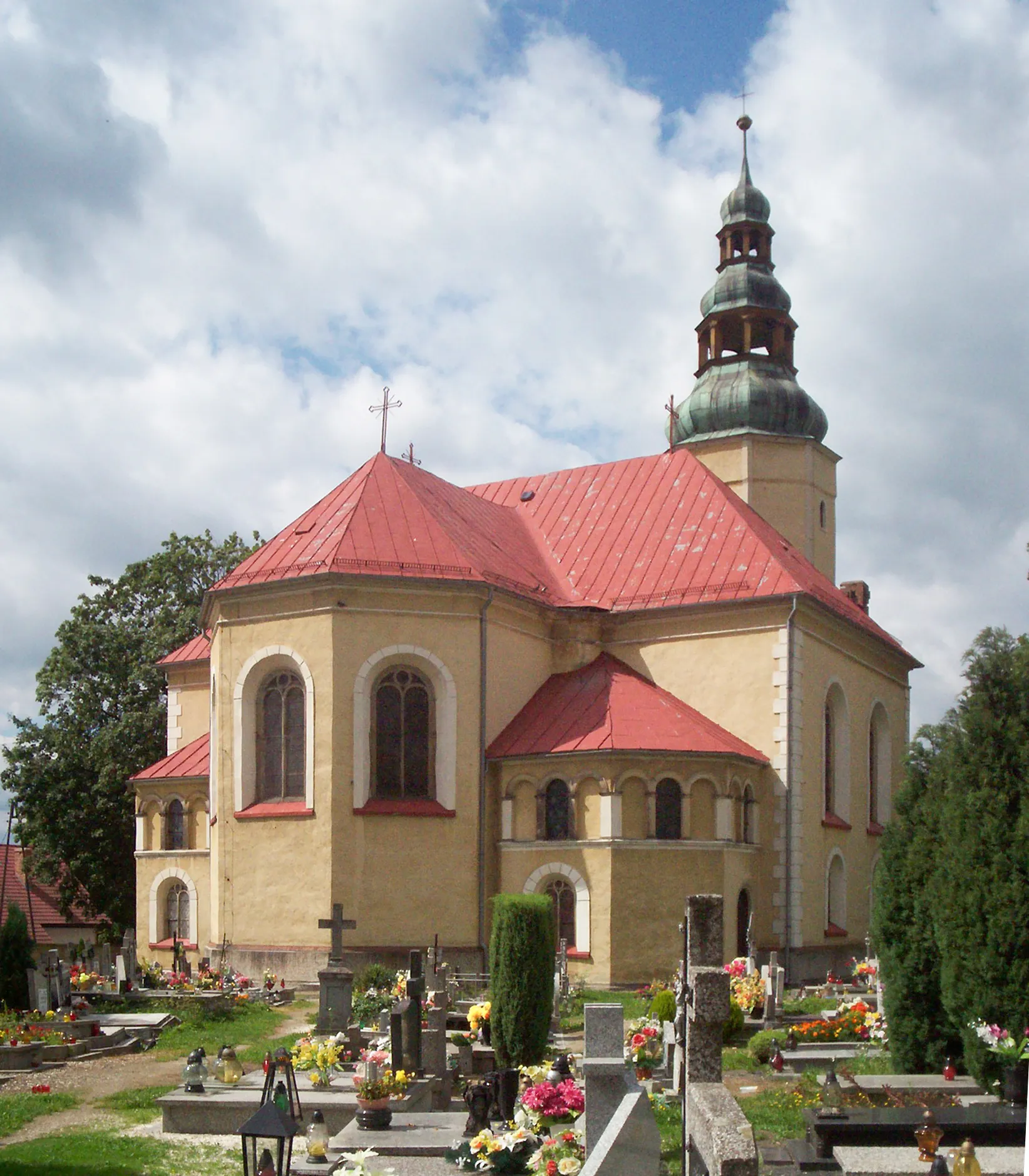 Photo showing: Chmieleń, kościół pw. św. Mikołaja.