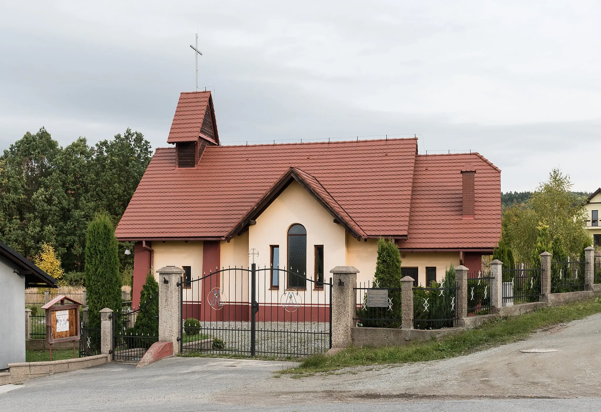 Photo showing: Church of Our Lady of Perpetual Help in Koszyn