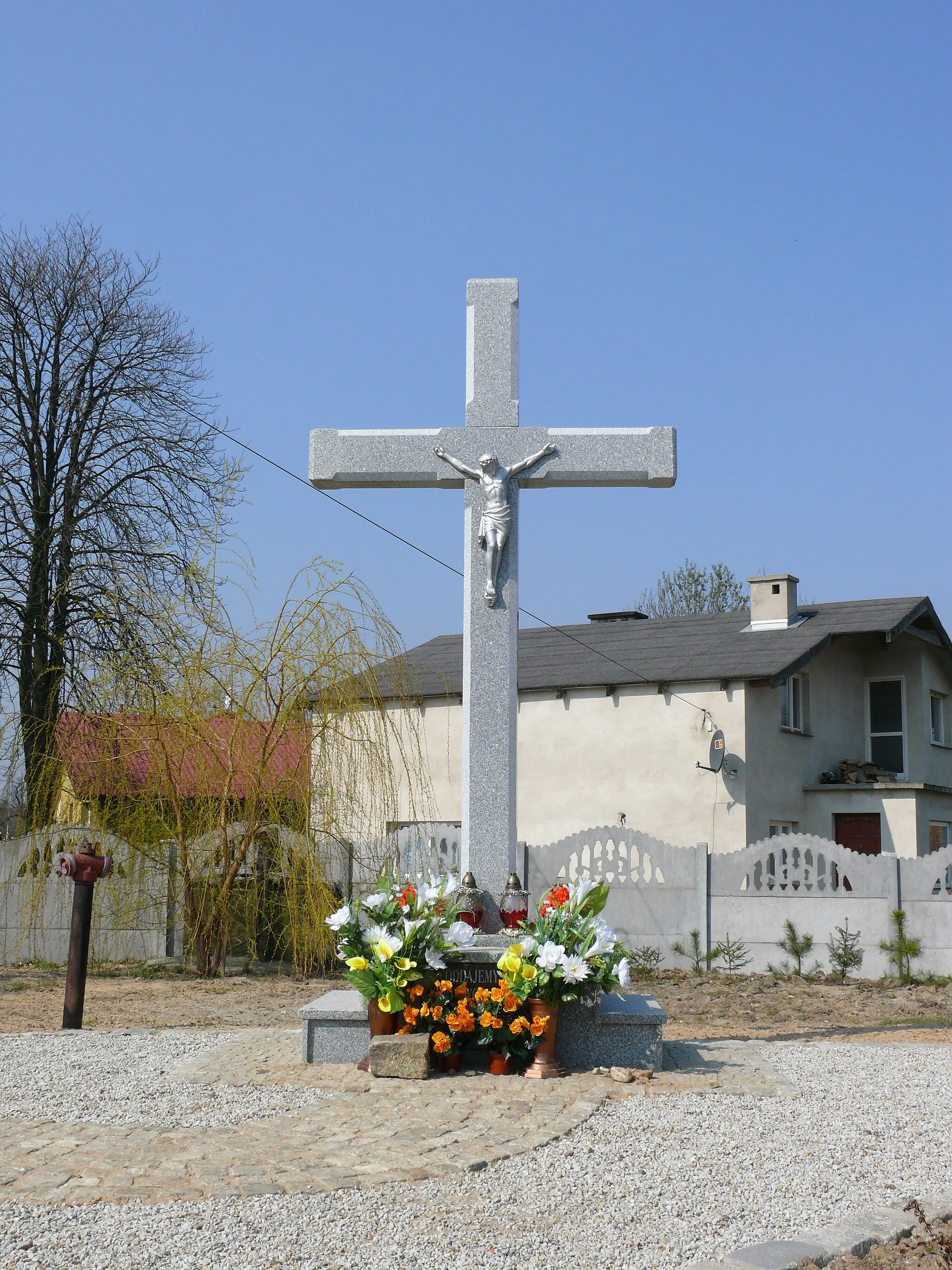 Photo showing: Cross in Siemianice (Poland).