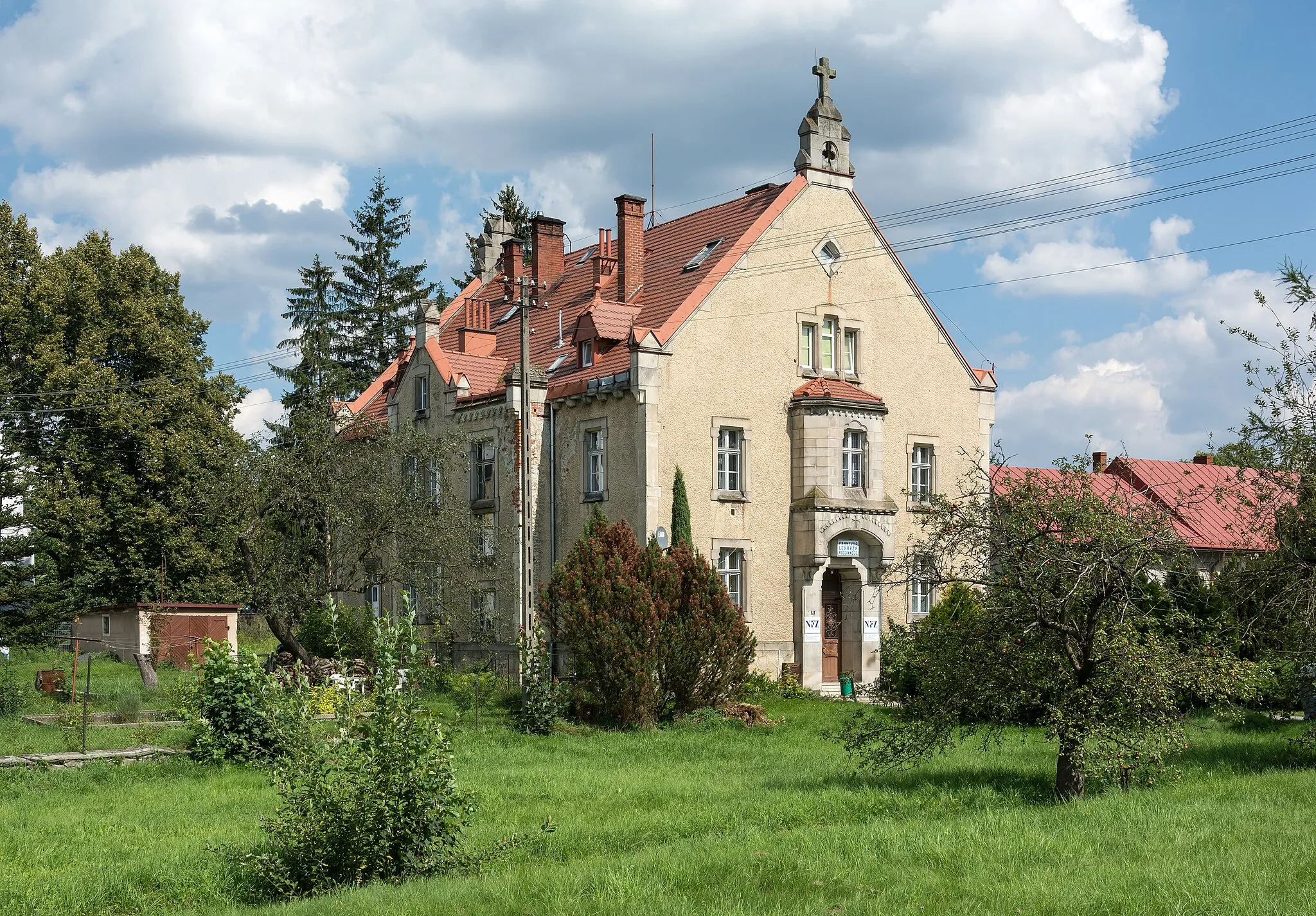 Photo showing: Health center in Ołdrzychowice Kłodzkie