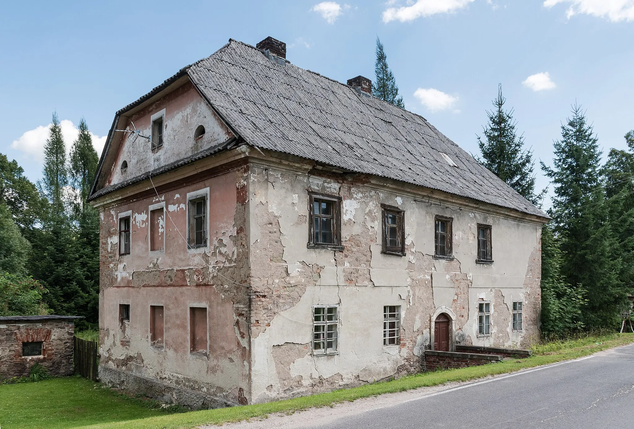 Photo showing: House number 54 in Różanka
