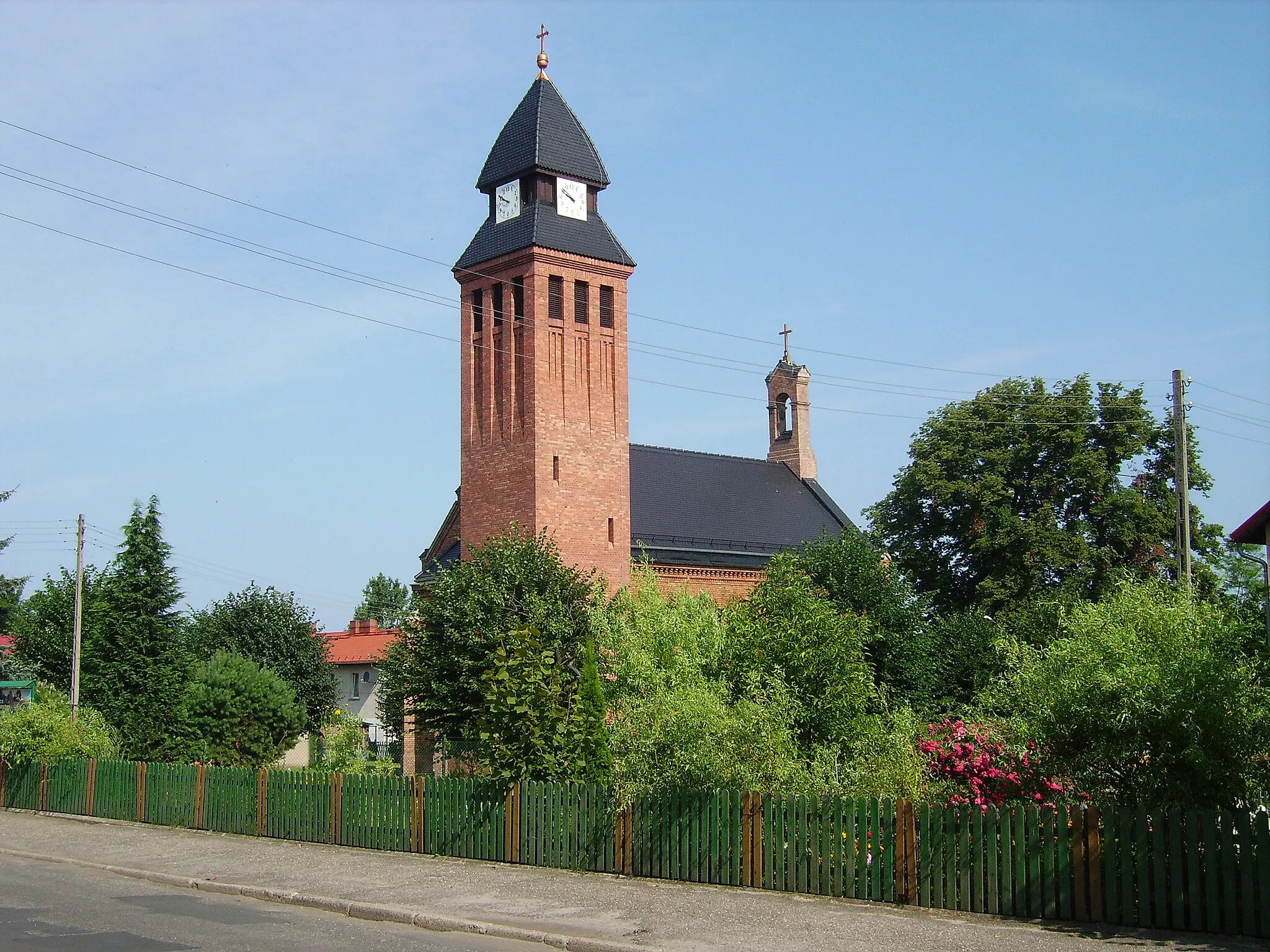 Photo showing: Kościół Matki Bożej Królowej Polski w Węlińcu.
