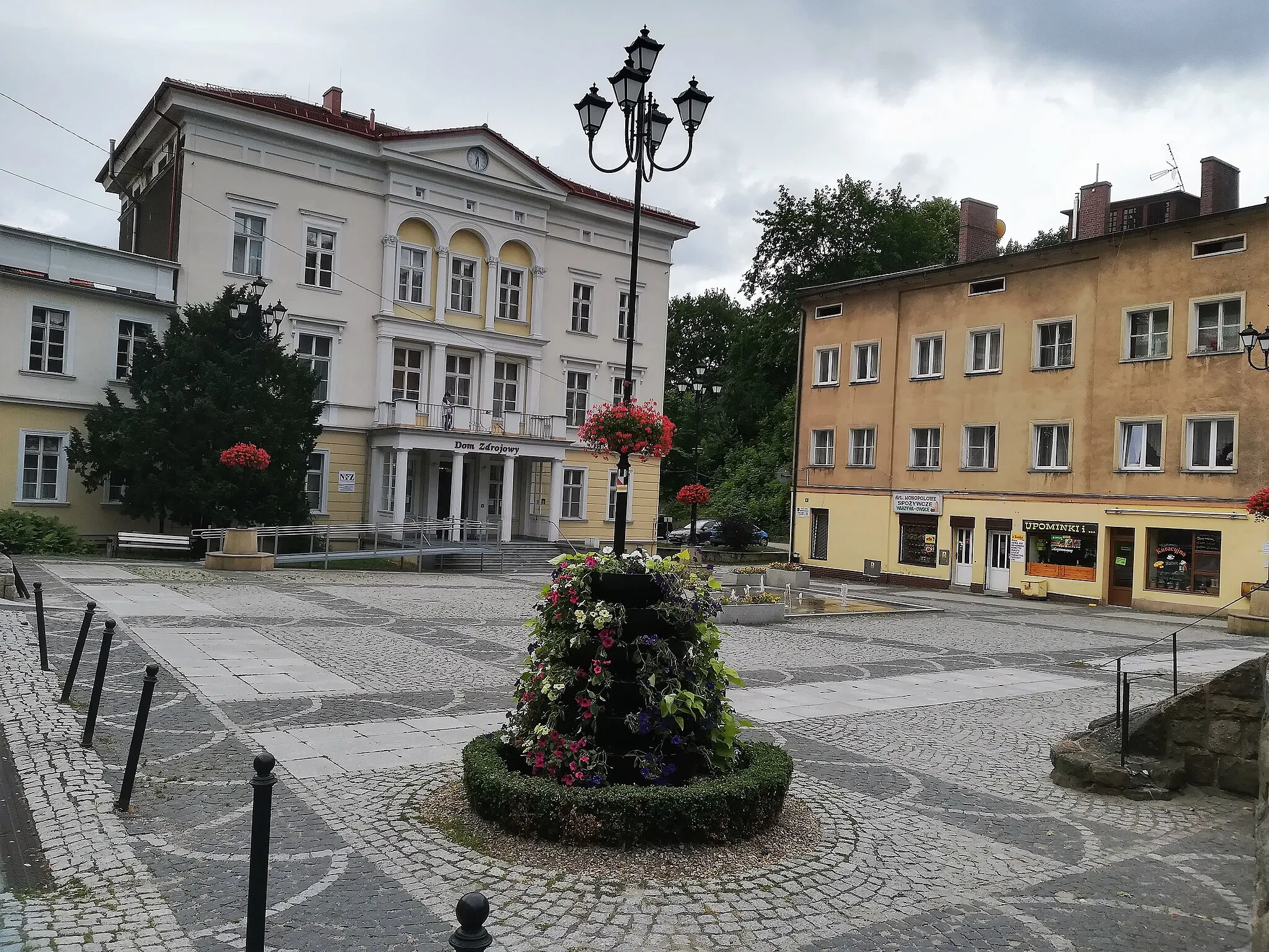 Photo showing: Plac Zdrojowy w Jedlinie-Zdroju.