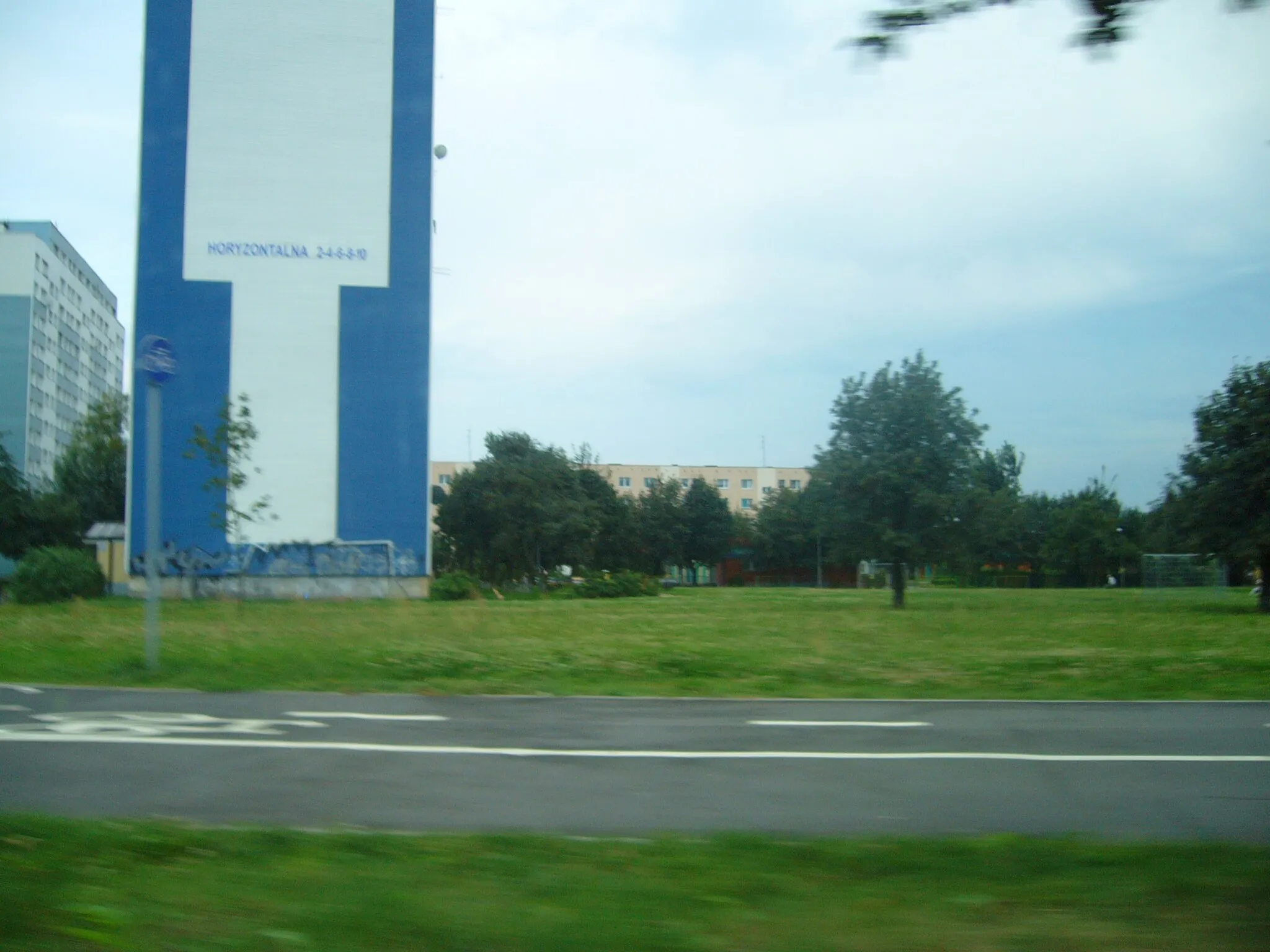 Photo showing: wieżowce  przy ul.Horyzontalnej