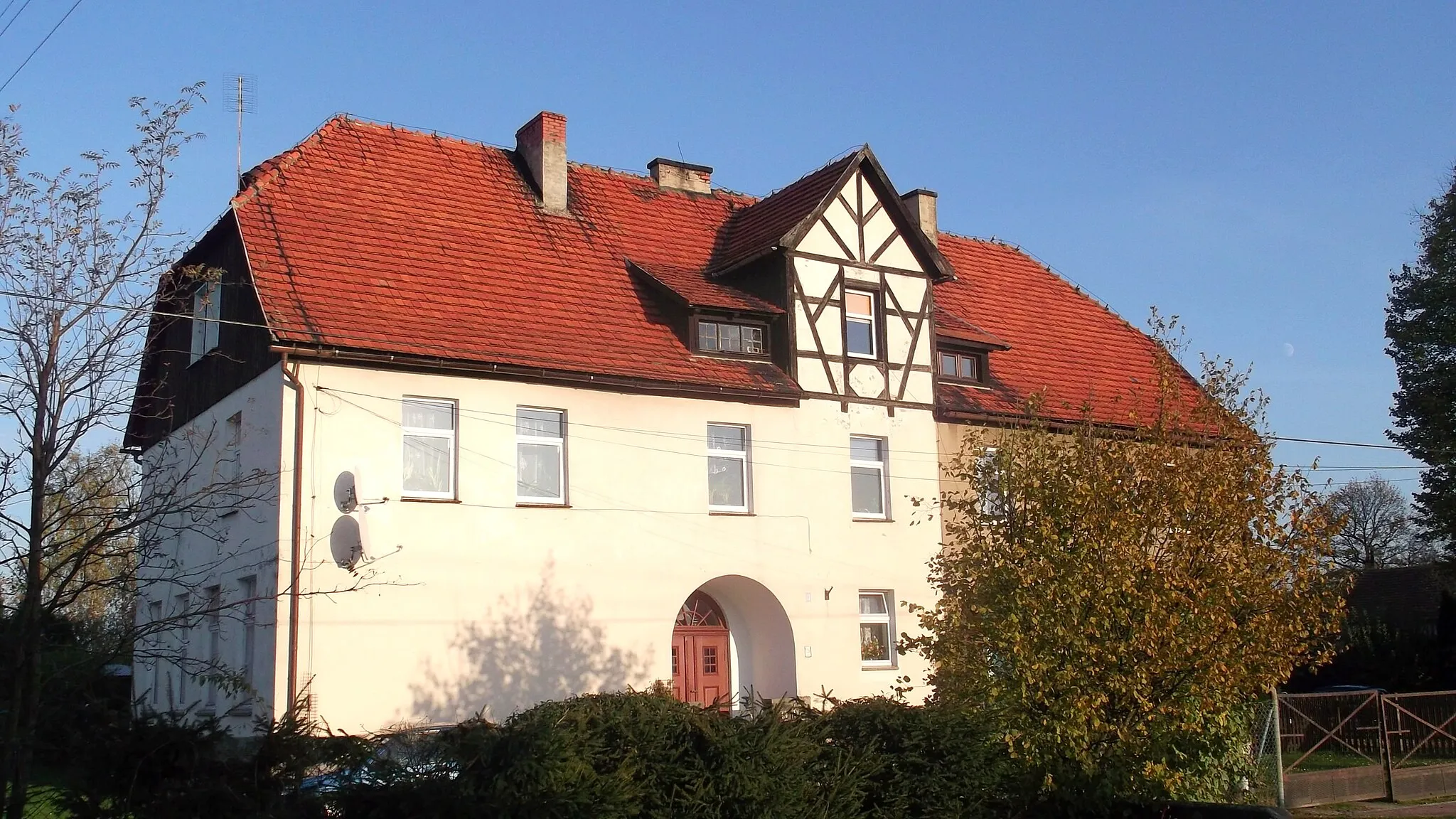 Photo showing: Pasieczna 3, dawna szkoła, przed wojną Katholische Schule.