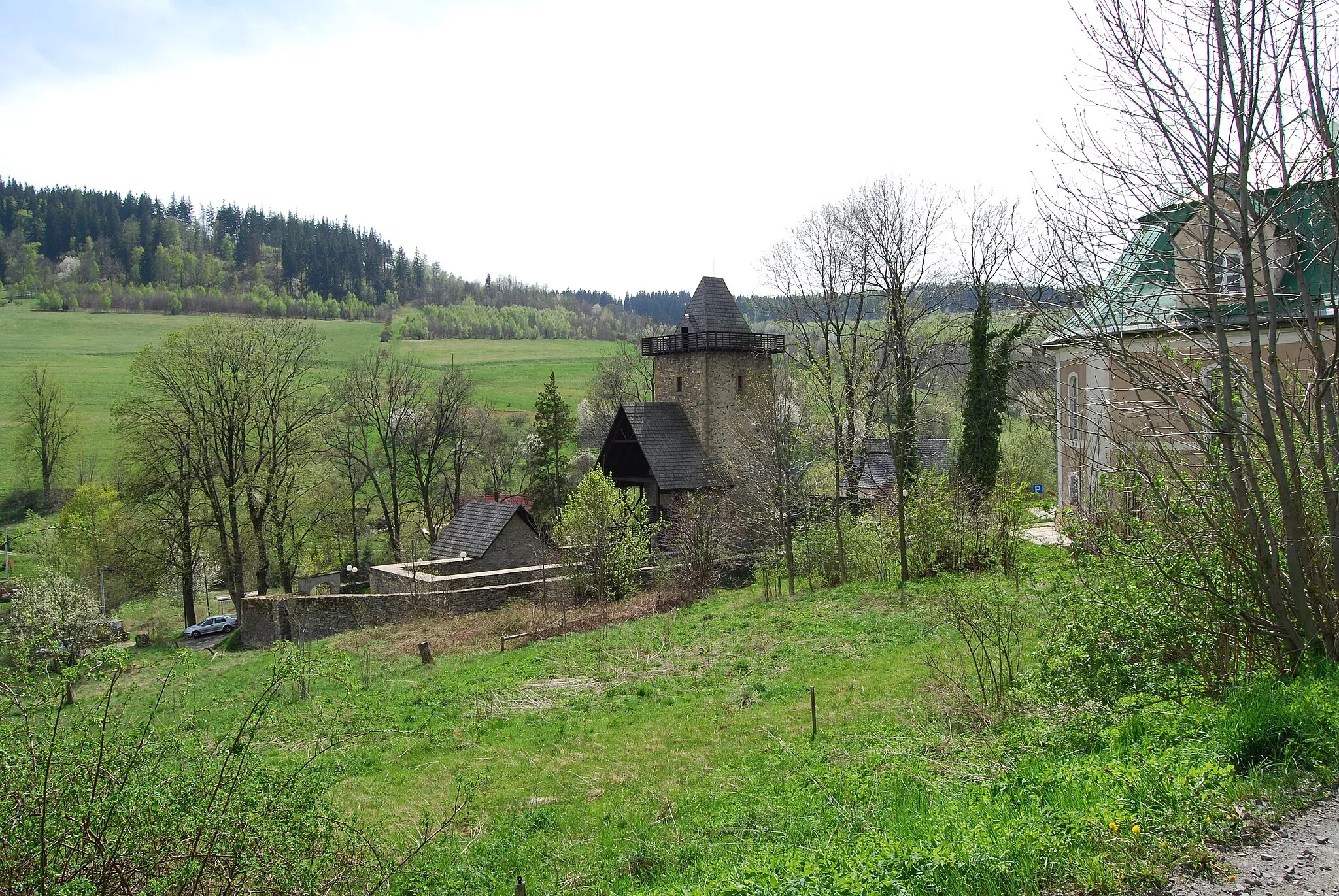Photo showing: ruina kościoła, XIII, XVI w., Podgórki, pow. złotoryjski
