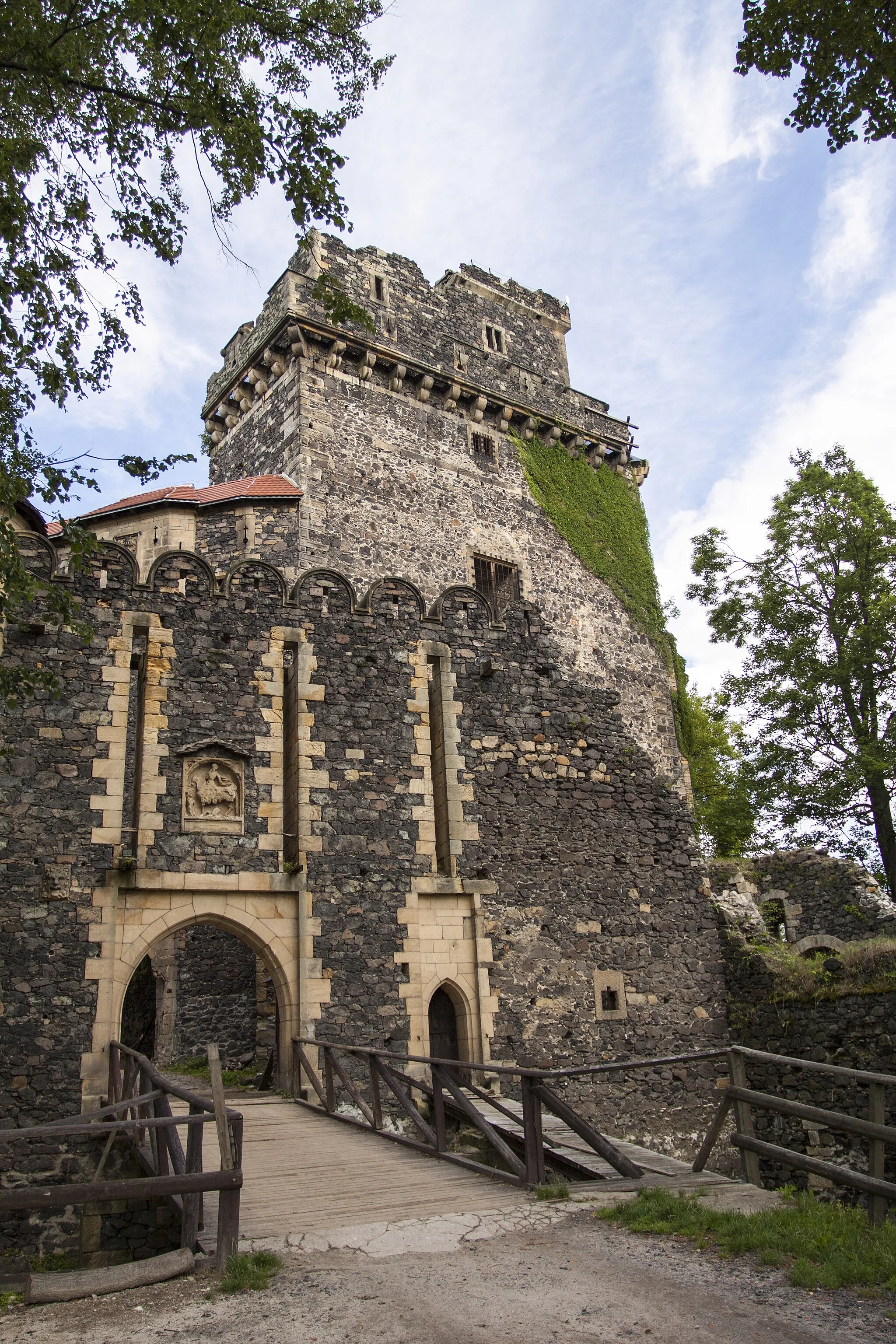 Photo showing: zespół zamkowy, XV-XX: - zamek Grodziec, gmina Zagrodno, powiat złotoryjski