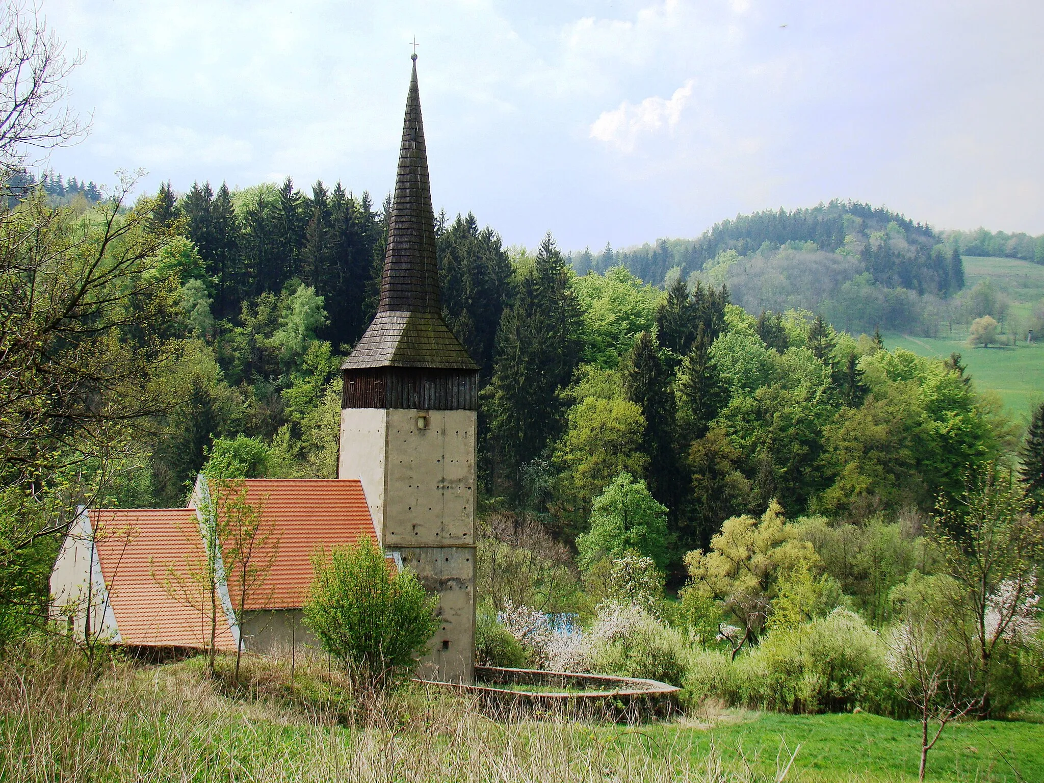 Photo showing: Chrośnica - kościół filialny św. Jadwigi (zabytek nr rejestr. A/2086/1396)
