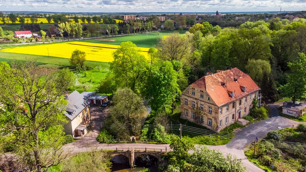 Photo showing: Pałac w Konradówce