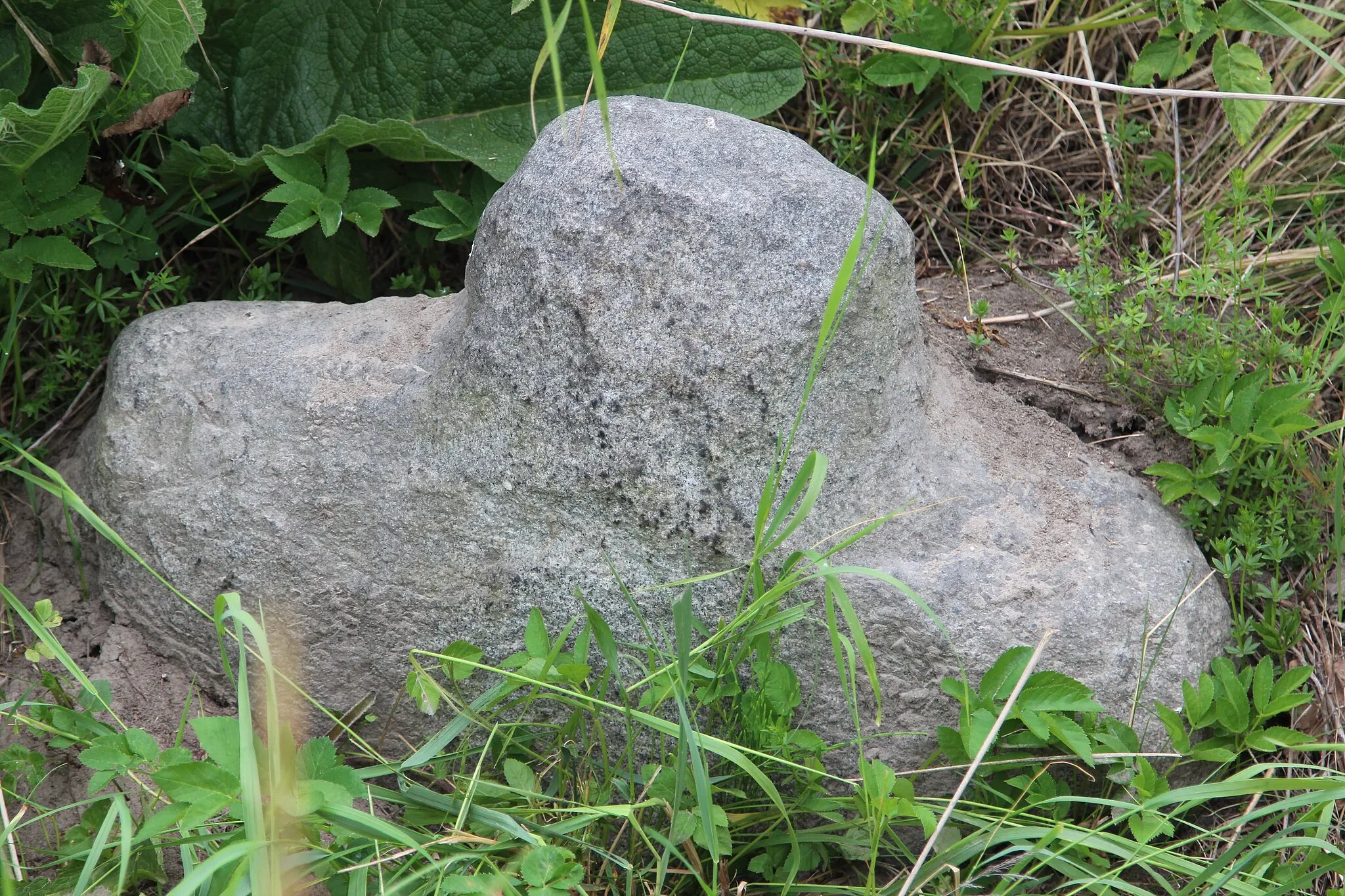 Photo showing: Stone cross in Osiek