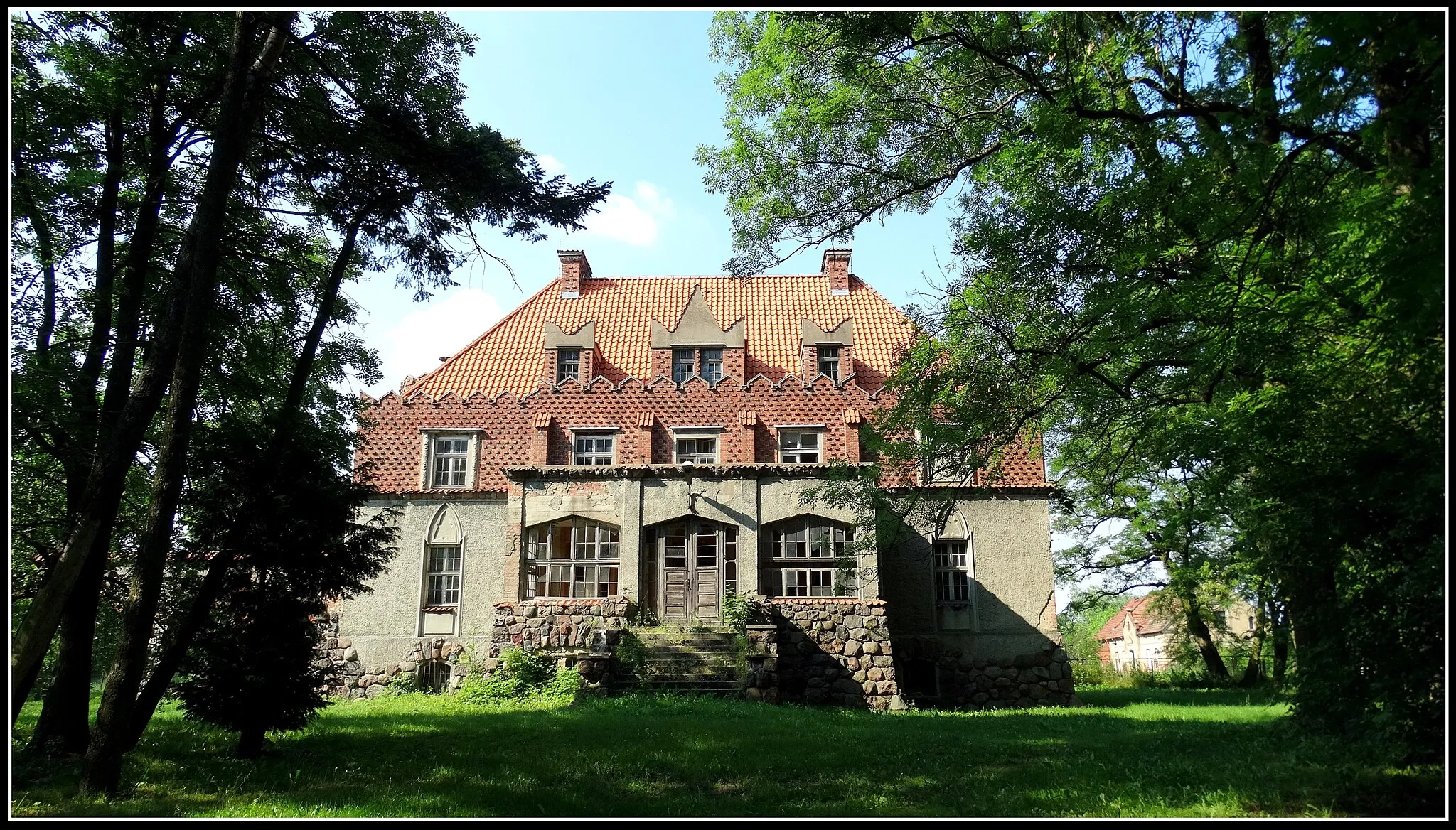 Photo showing: Czechnów palace of 1924. (The elevation. NE. Of the veranda.)
gm. Bojanowo / pow. rawicki / province. Greater