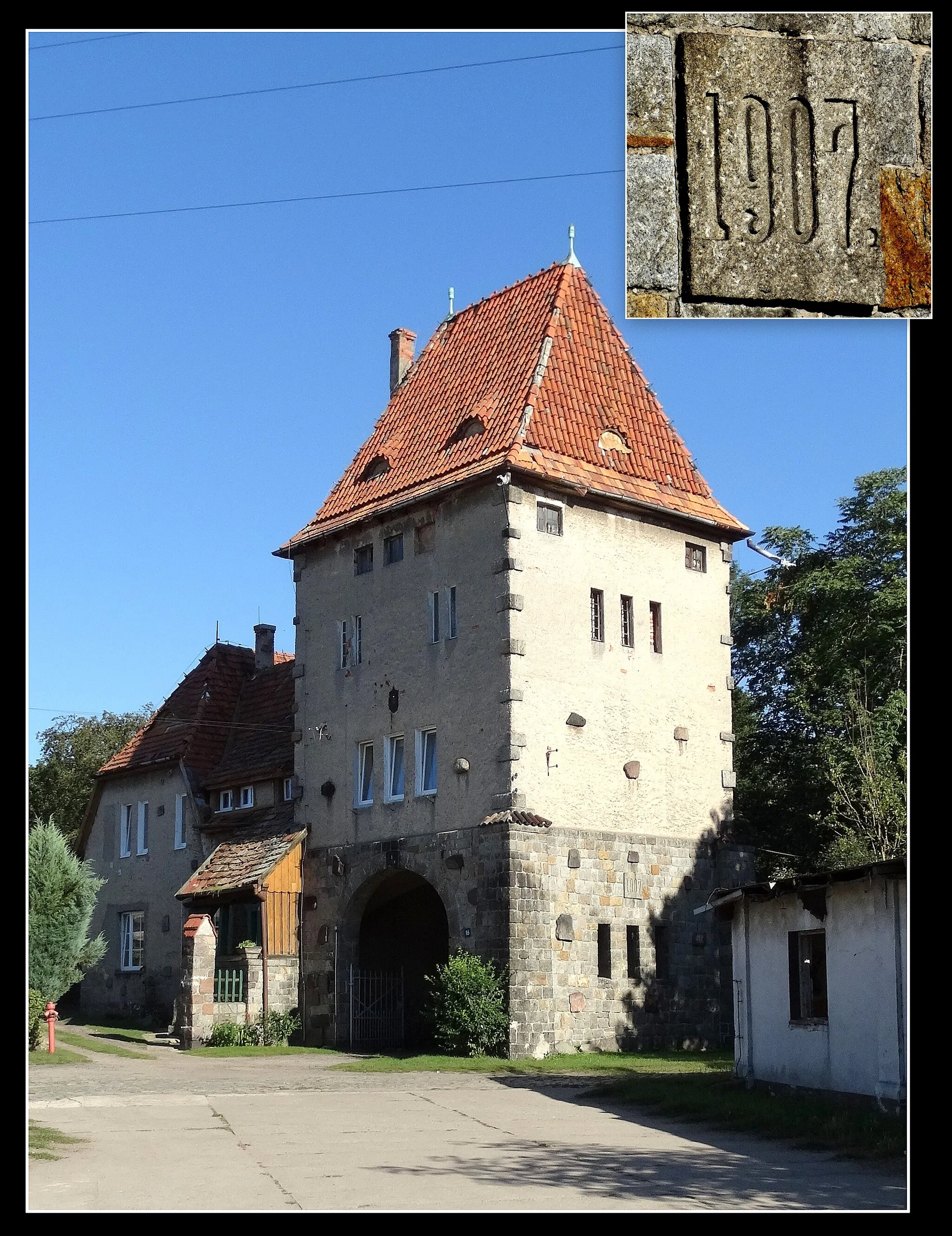 Photo showing: Wyszanów, the gatehouse from 1907, the last owner of goods until 1945, was Eberhard Gilka-Botzow. / Gm. Szlichtyngowa / pow.wschowski / woj. Lubuskie / Poland