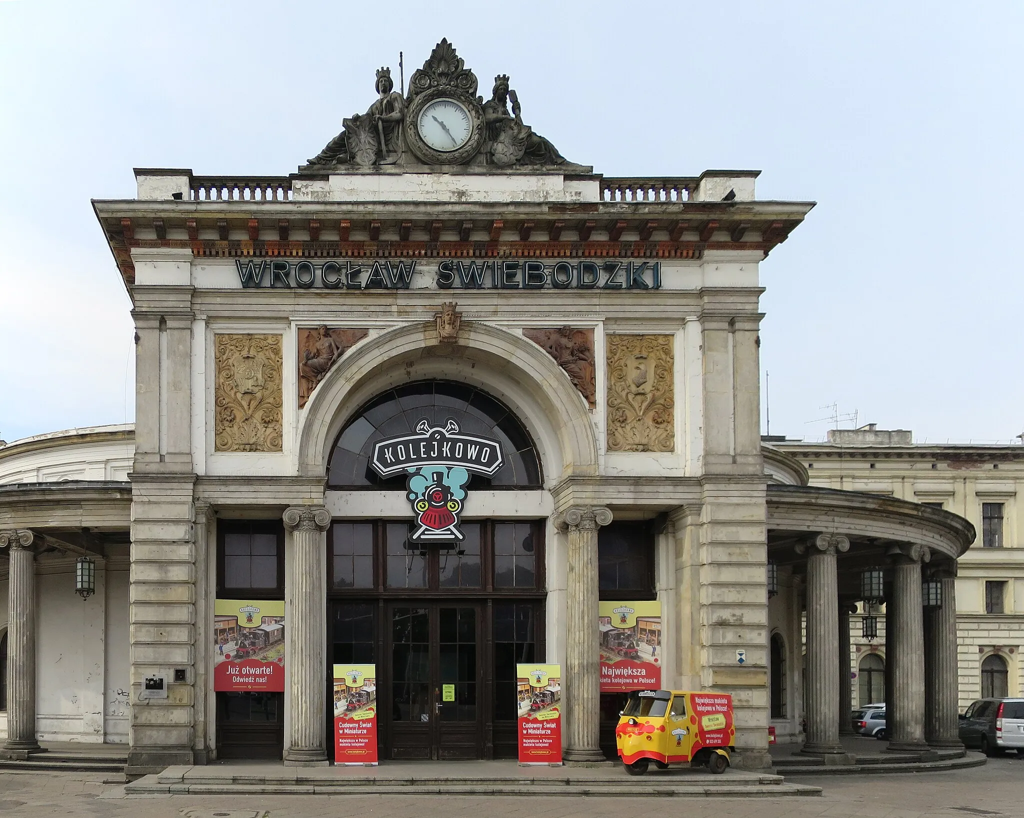 Photo showing: This photo was taken during Railway Wikiexpedition 2015 set up by Wikimedia Polska Association in cooperation with Fundacja Grupy PKP. You can see all photographs in category Wikiekspedycja kolejowa 2015.