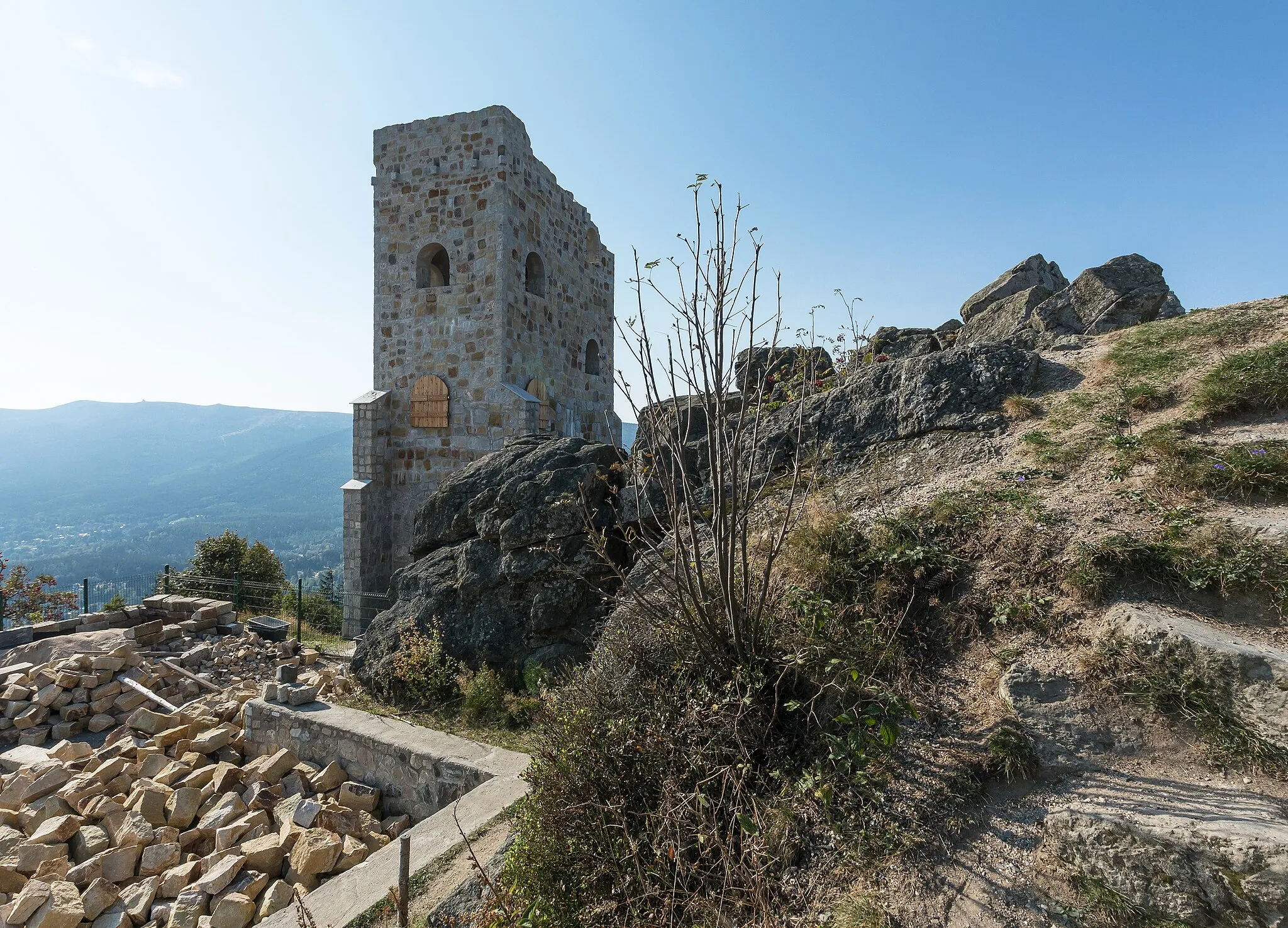 Photo showing: Observation tower on Wysoki Kamień
