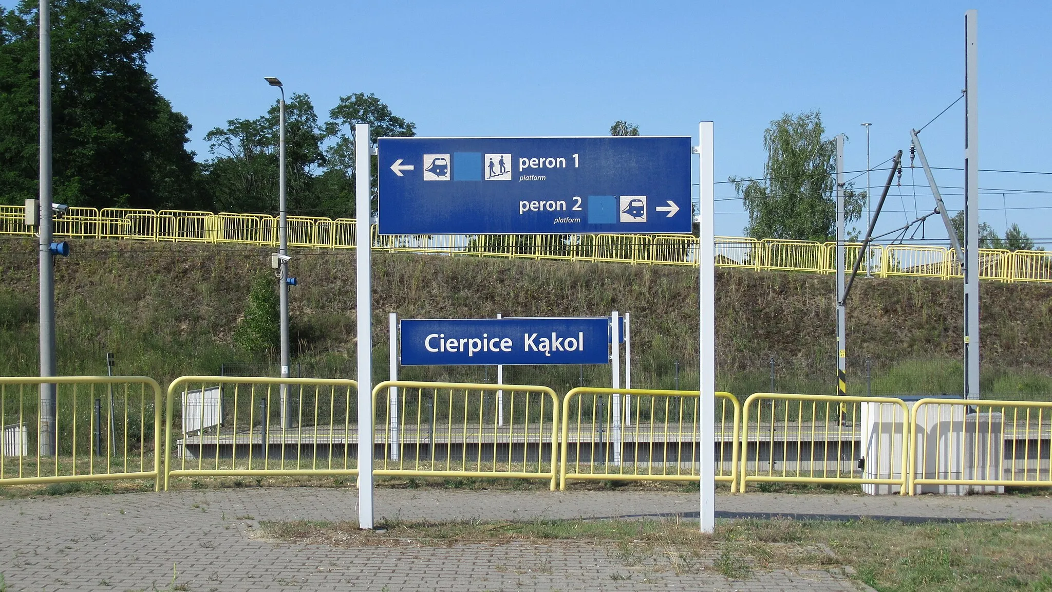 Photo showing: Cierpice (woj. kujawsko-pomorskie, Polska). Przystanek kolejowy Cierpce Kąkol.