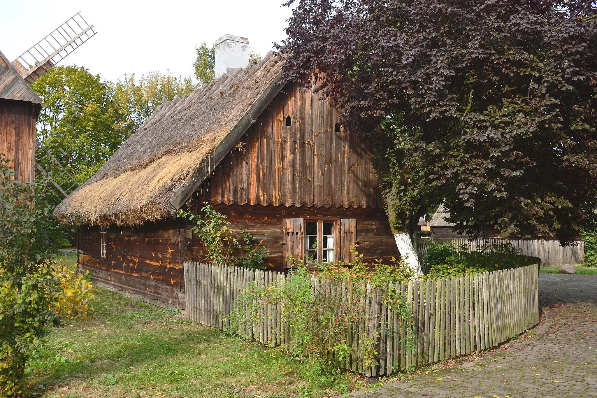 Photo showing: Chałupa ze Skórzenna, poł. XIX w.