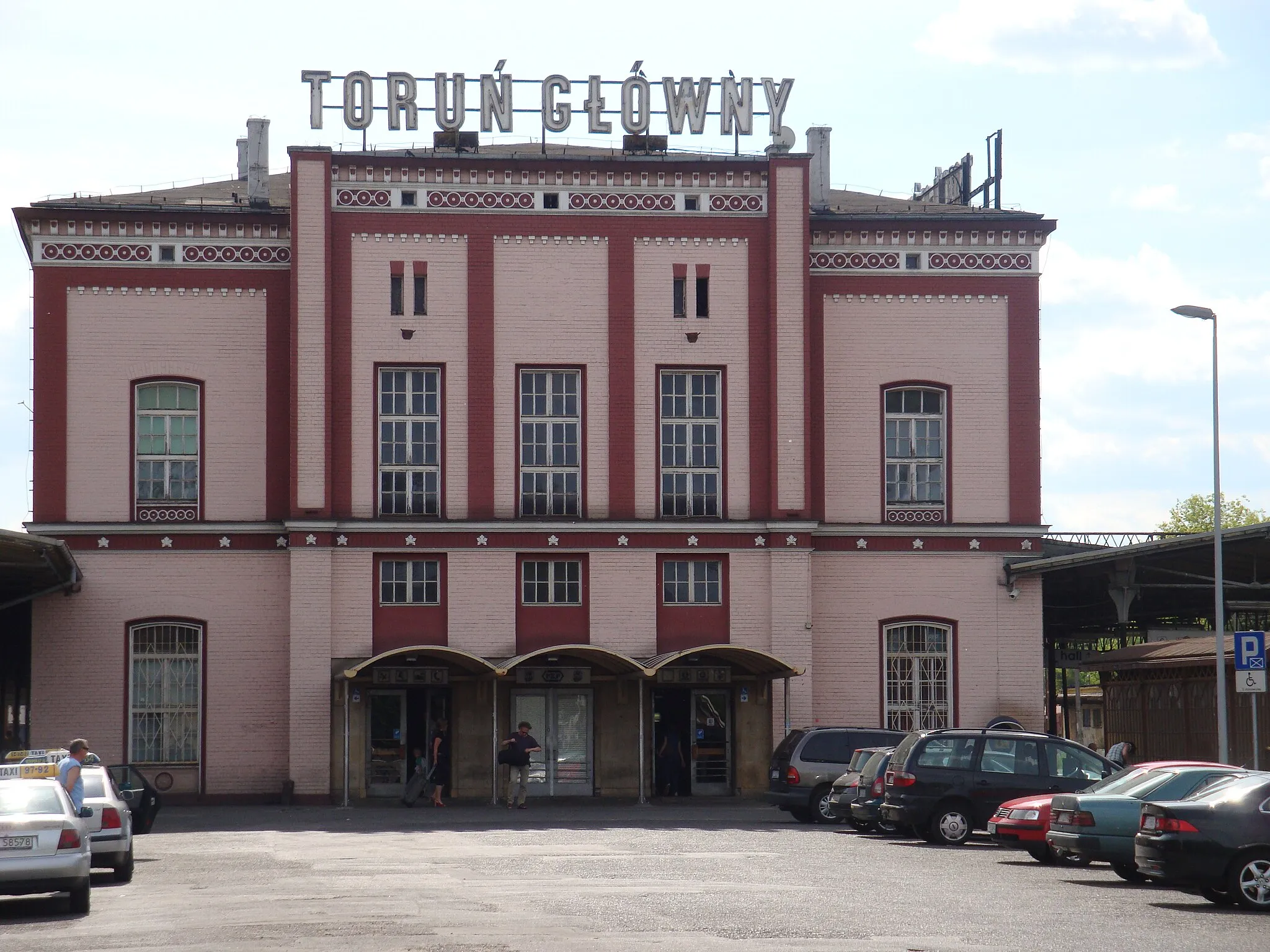Photo showing: Toruń Główny railway station